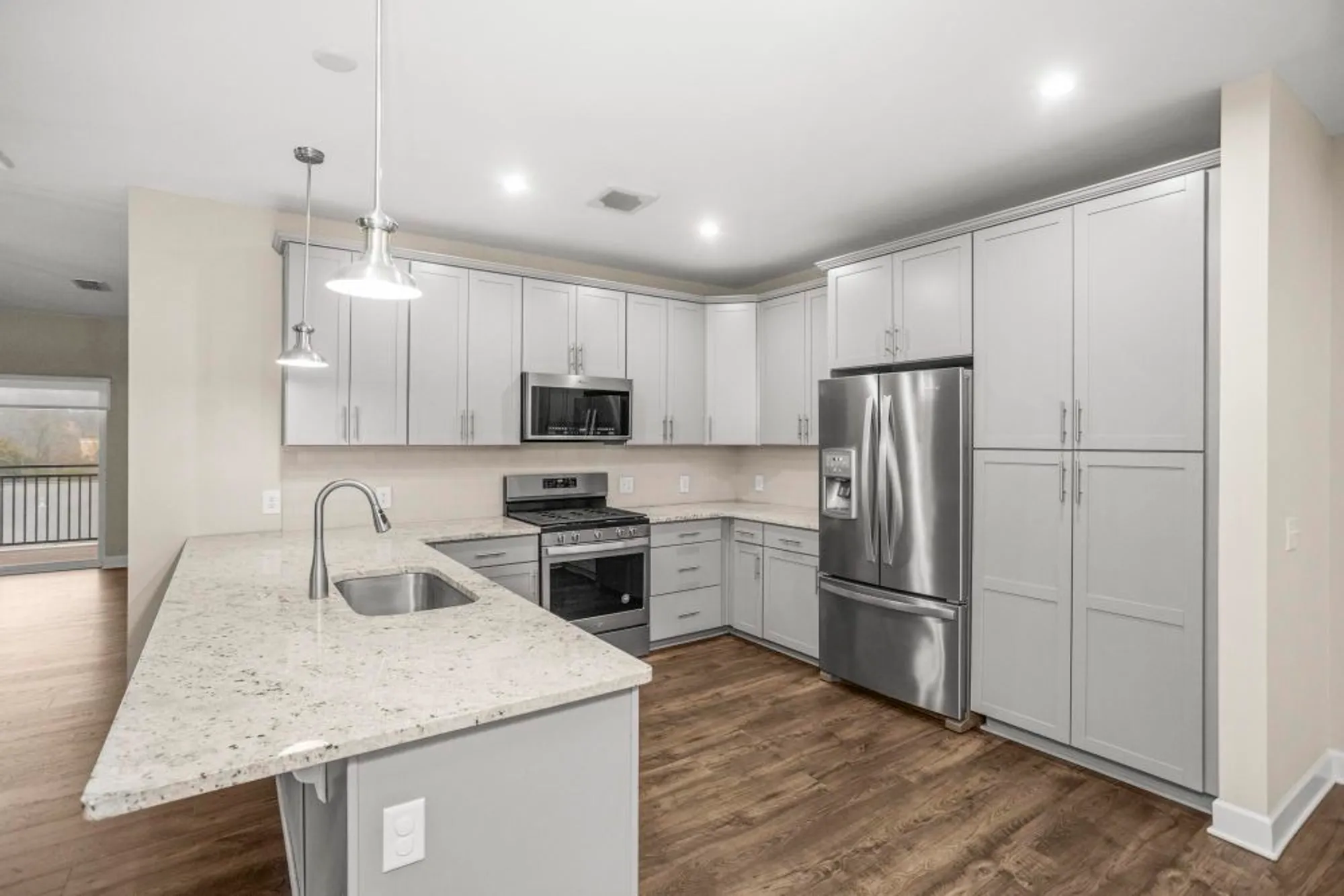 Property Slideshow image 4 of 60 | 141 saundersville rd apt 1402, Hendersonville, TN, 37075