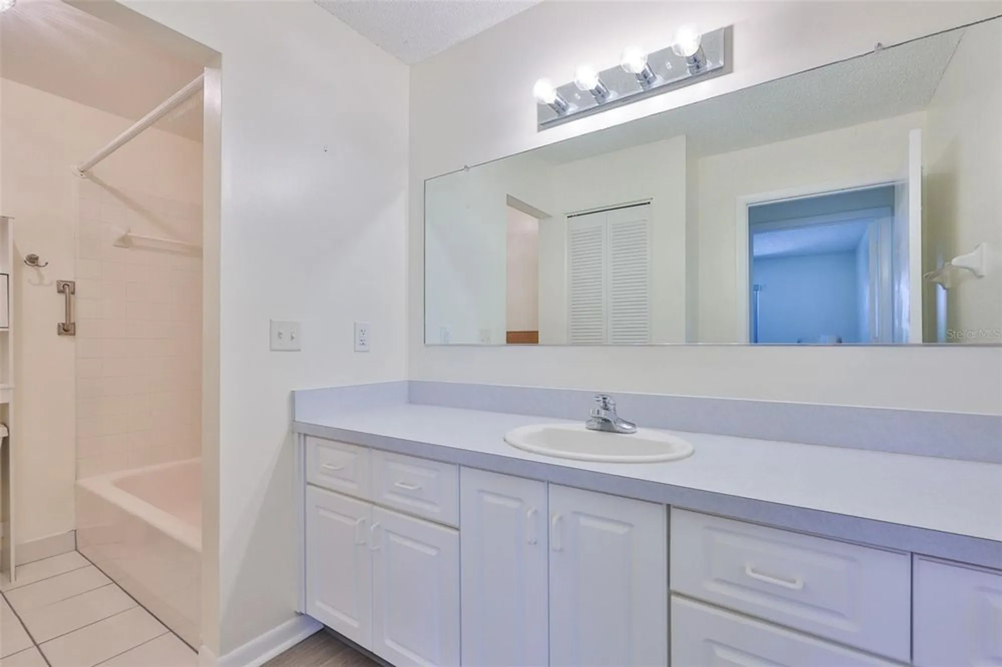 Property Slideshow image 35 of 54 | 1210 eastloch ct, Sun City Center, FL, 33573