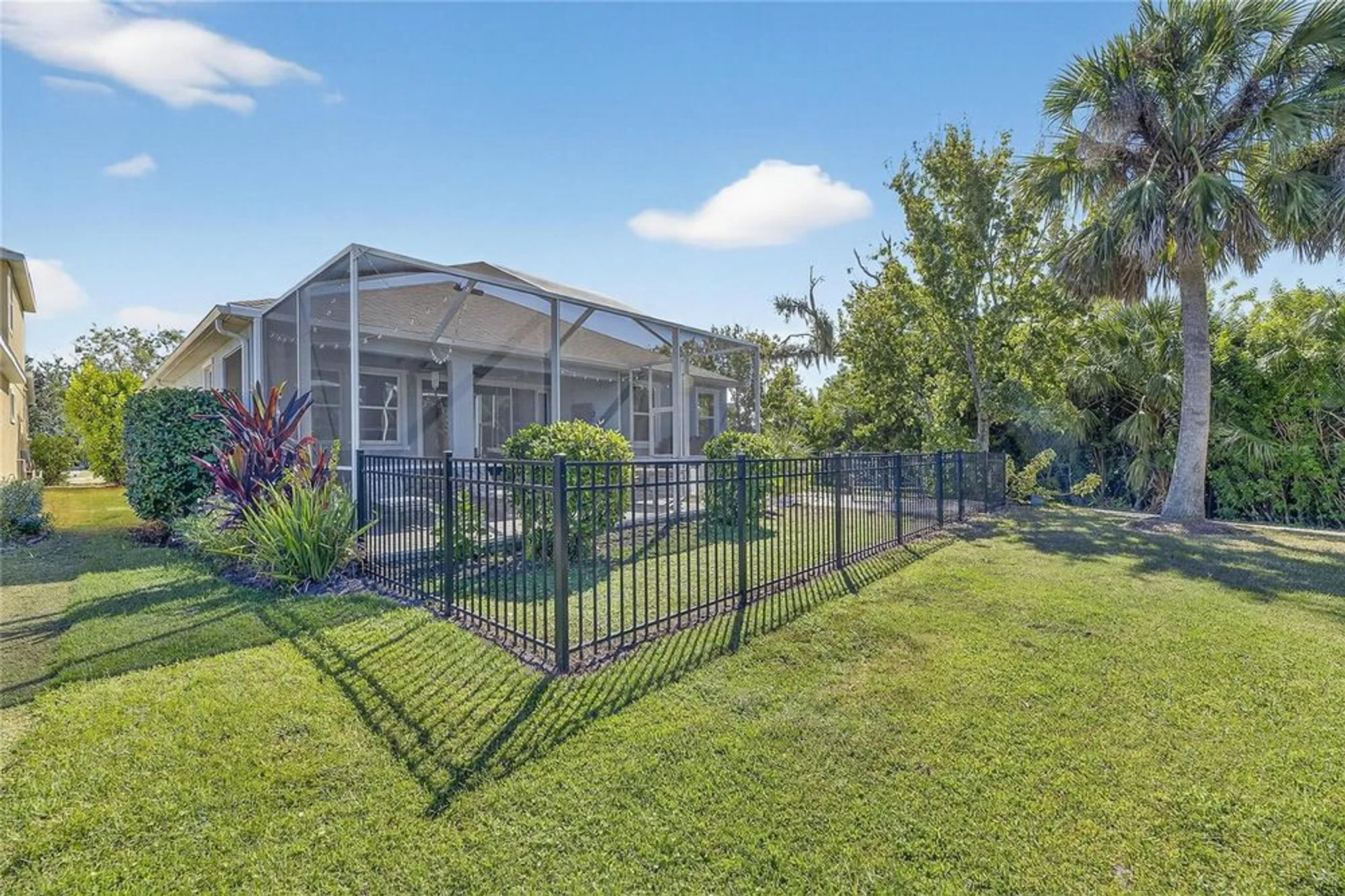 Property Slideshow image 53 of 63 | 5128 admiral pointe dr, Apollo Beach, FL, 33572