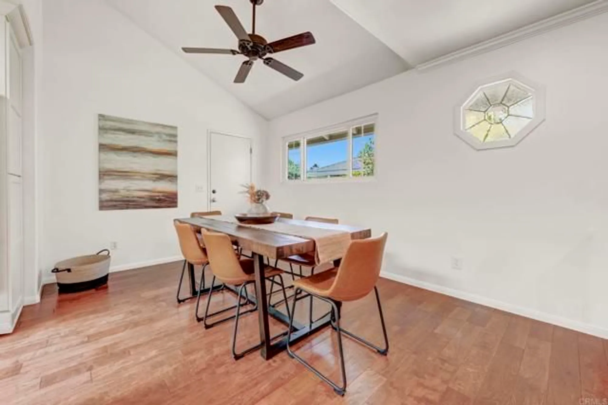 Property Slideshow image 16 of 57 | 1051 la reina dr, San Marcos, CA, 92078