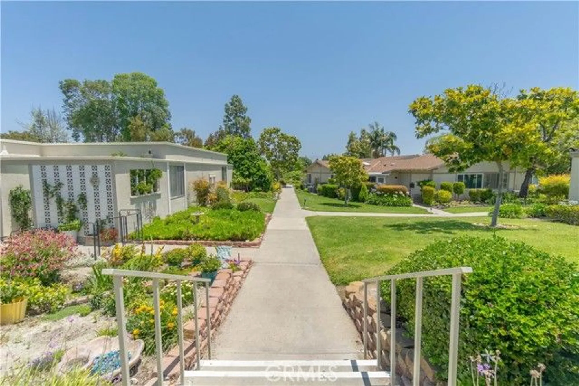 Property Slideshow image 3 of 25 | 394 avenida castilla f, Laguna Woods, CA, 92637