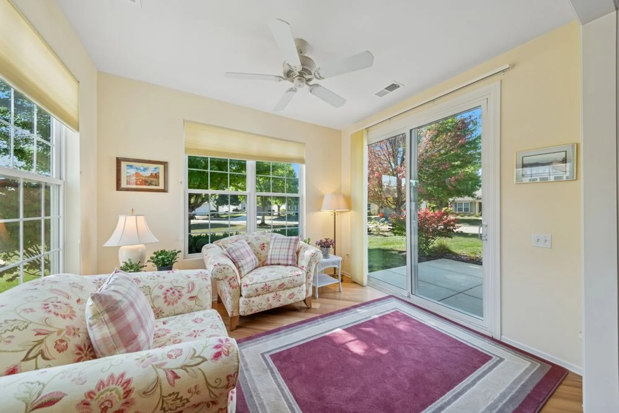 Property Slideshow image 12 of 27 | 2541 harvest vly, Elgin, IL, 60124