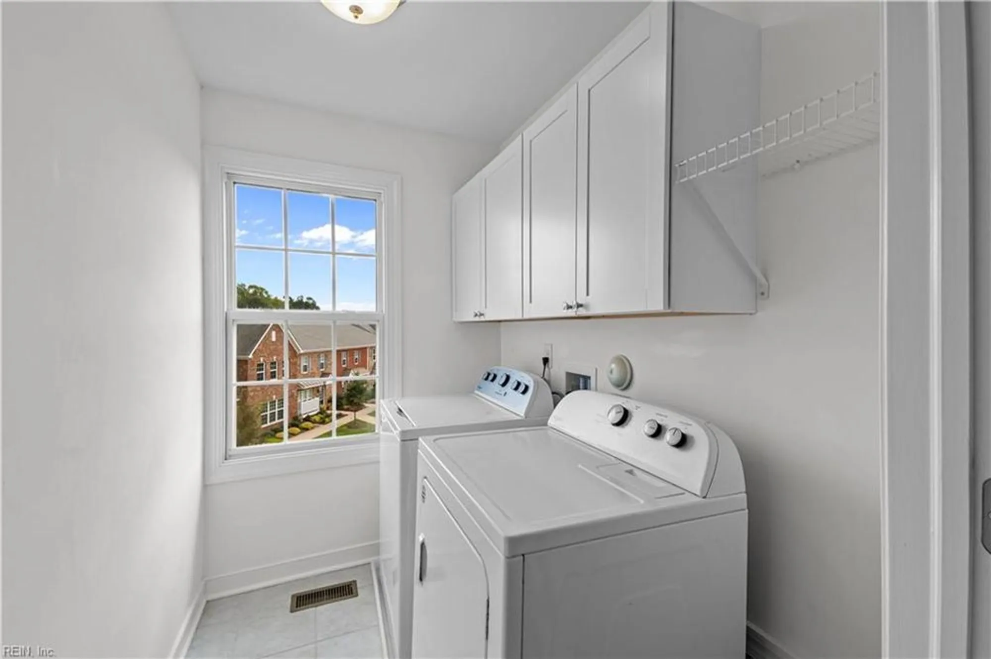 Property Slideshow image 23 of 34 | 4961 trailside, Williamsburg, VA, 23188