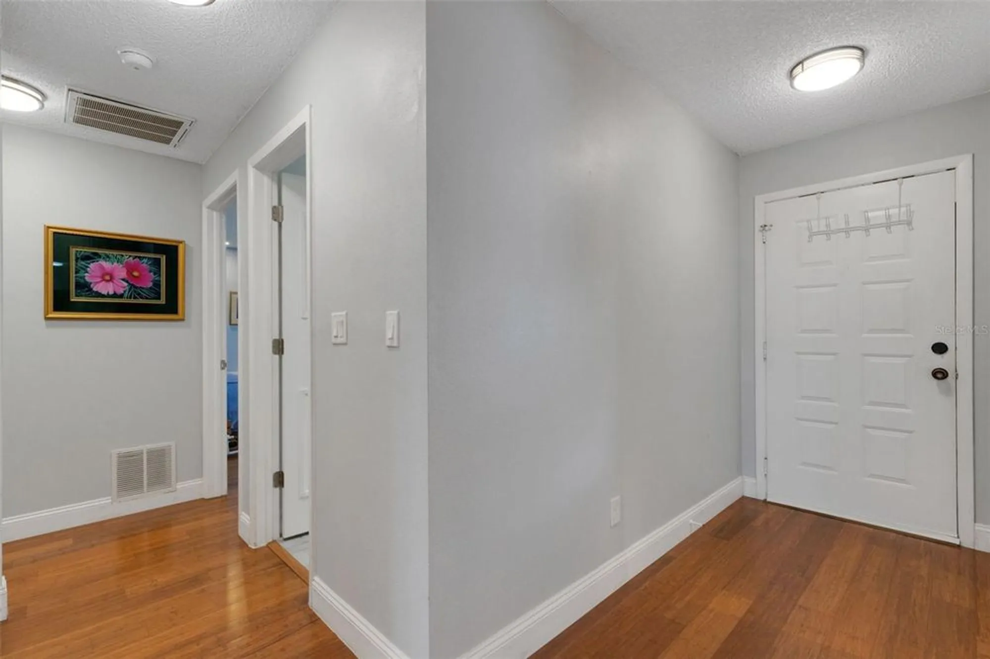 Property Slideshow image 29 of 91 | 1065 tartan dr c, Palm Harbor, FL, 34684