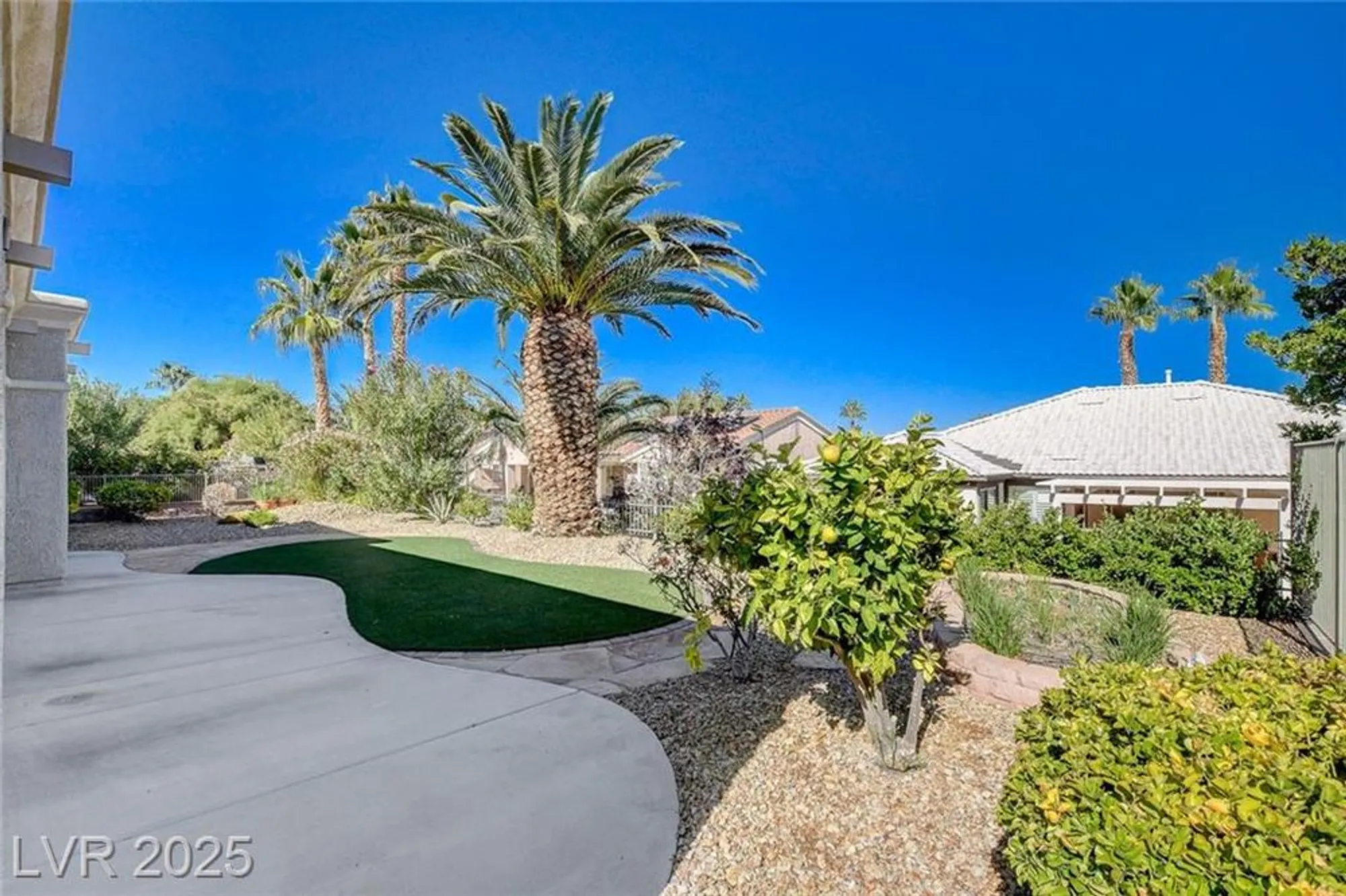 Property Slideshow image 13 of 50 | 10504 bambola pl, Las Vegas, NV, 89135