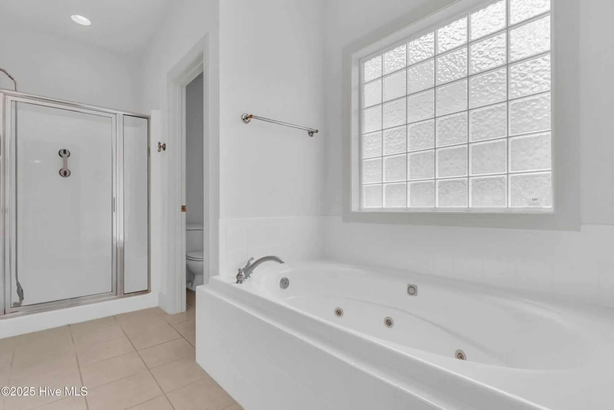 Property Slideshow image 26 of 74 | 2904 legends dr, Southport, NC, 28461