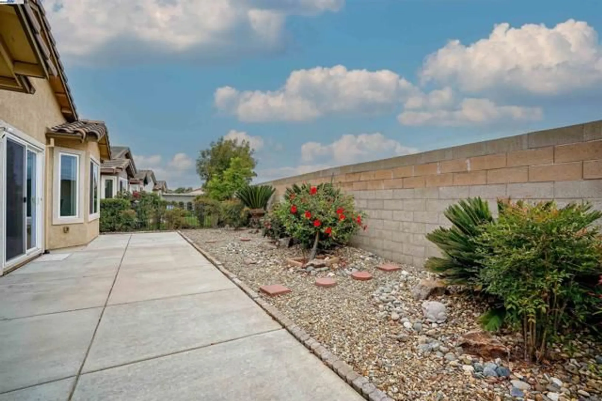 Property Slideshow image 25 of 40 | 422 saddle rock ln, Rio Vista, CA, 94571