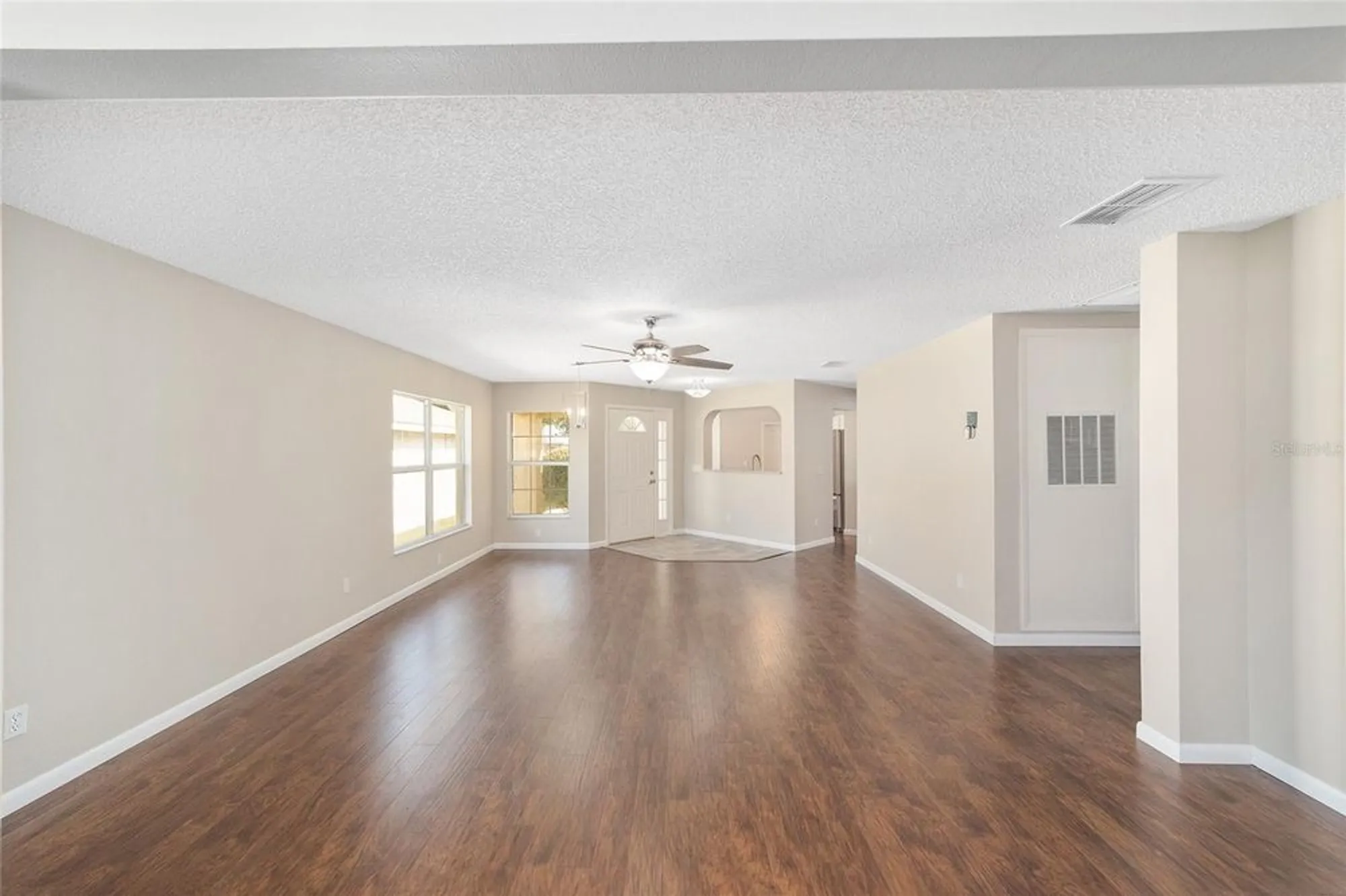 Property Slideshow image 10 of 34 | 9481 sw 93rd loop, Ocala, FL, 34481