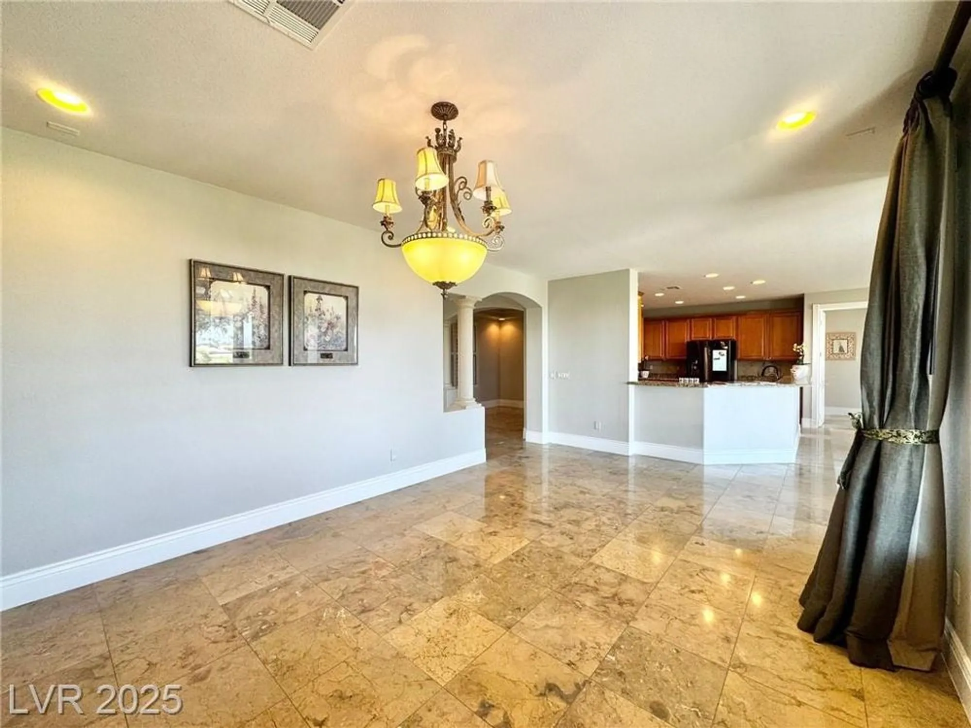 Property Slideshow image 10 of 47 | 4596 bersaglio st, Las Vegas, NV, 89135