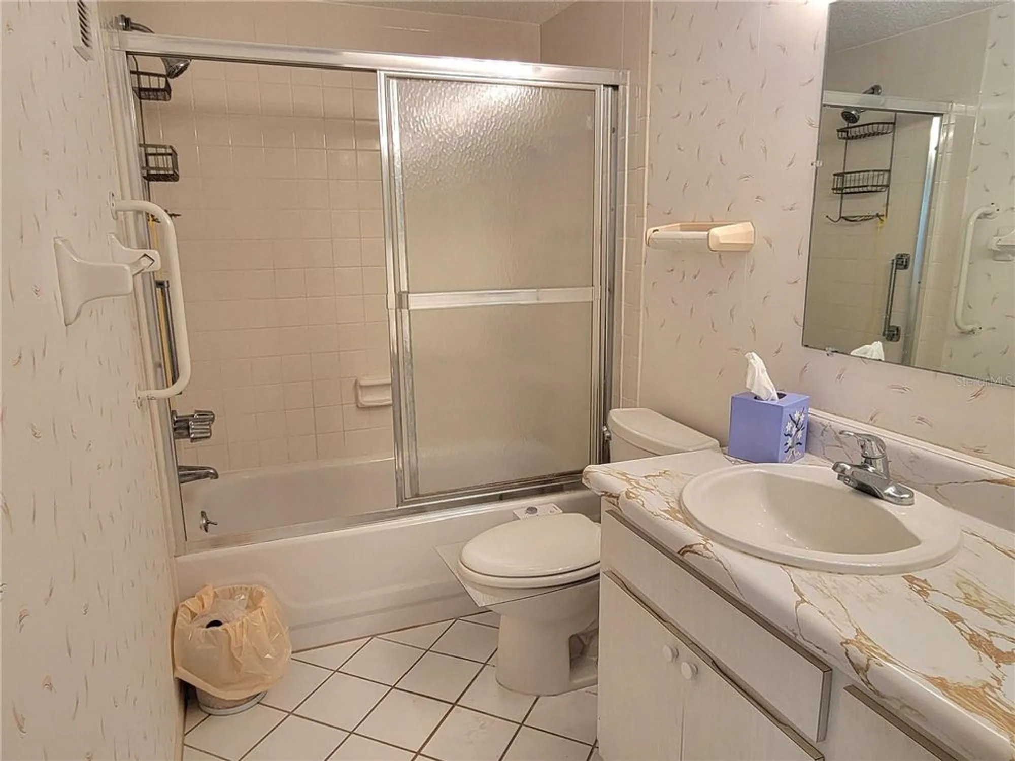 Property Slideshow image 16 of 42 | 946 virginia st 304, Dunedin, FL, 34698