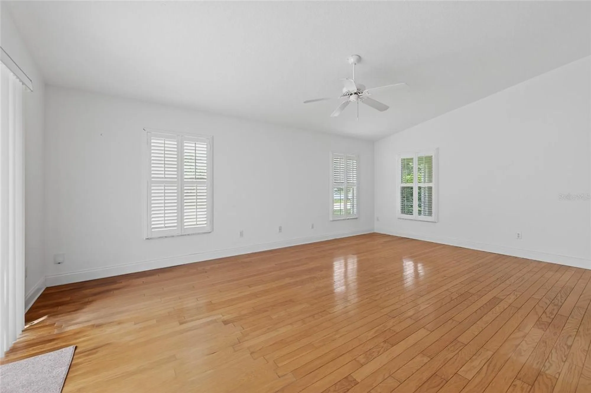 Property Slideshow image 17 of 30 | 5415 swordfern ct, Port Orange, FL, 32128