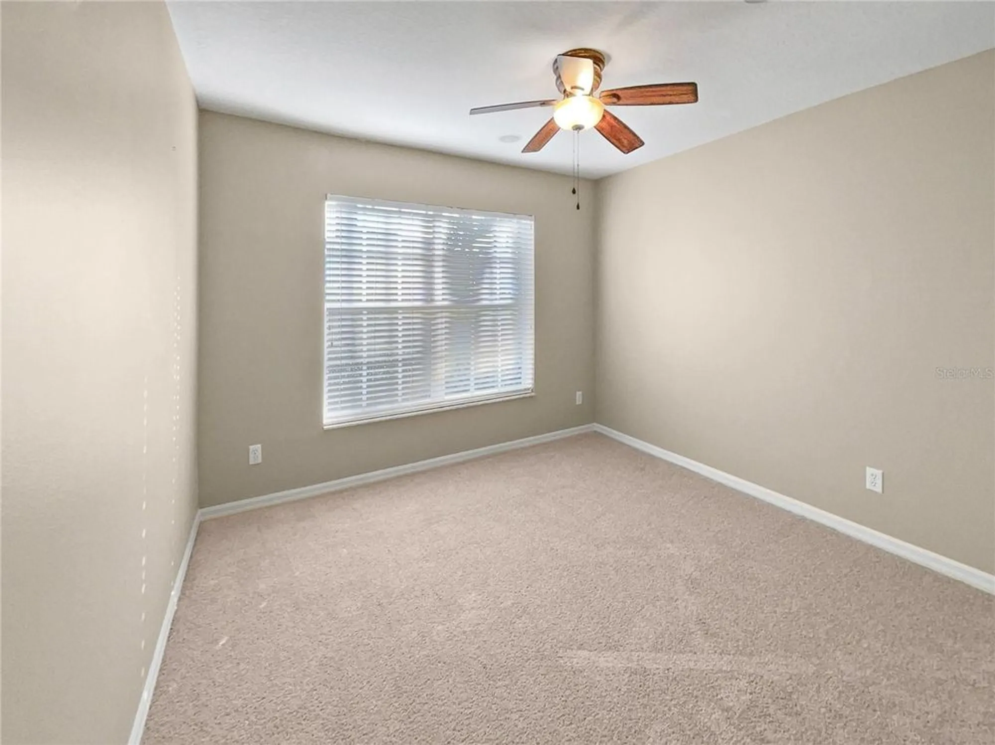 Property Slideshow image 4 of 36 | 5331 indian ocean loop, Tavares, FL, 32778