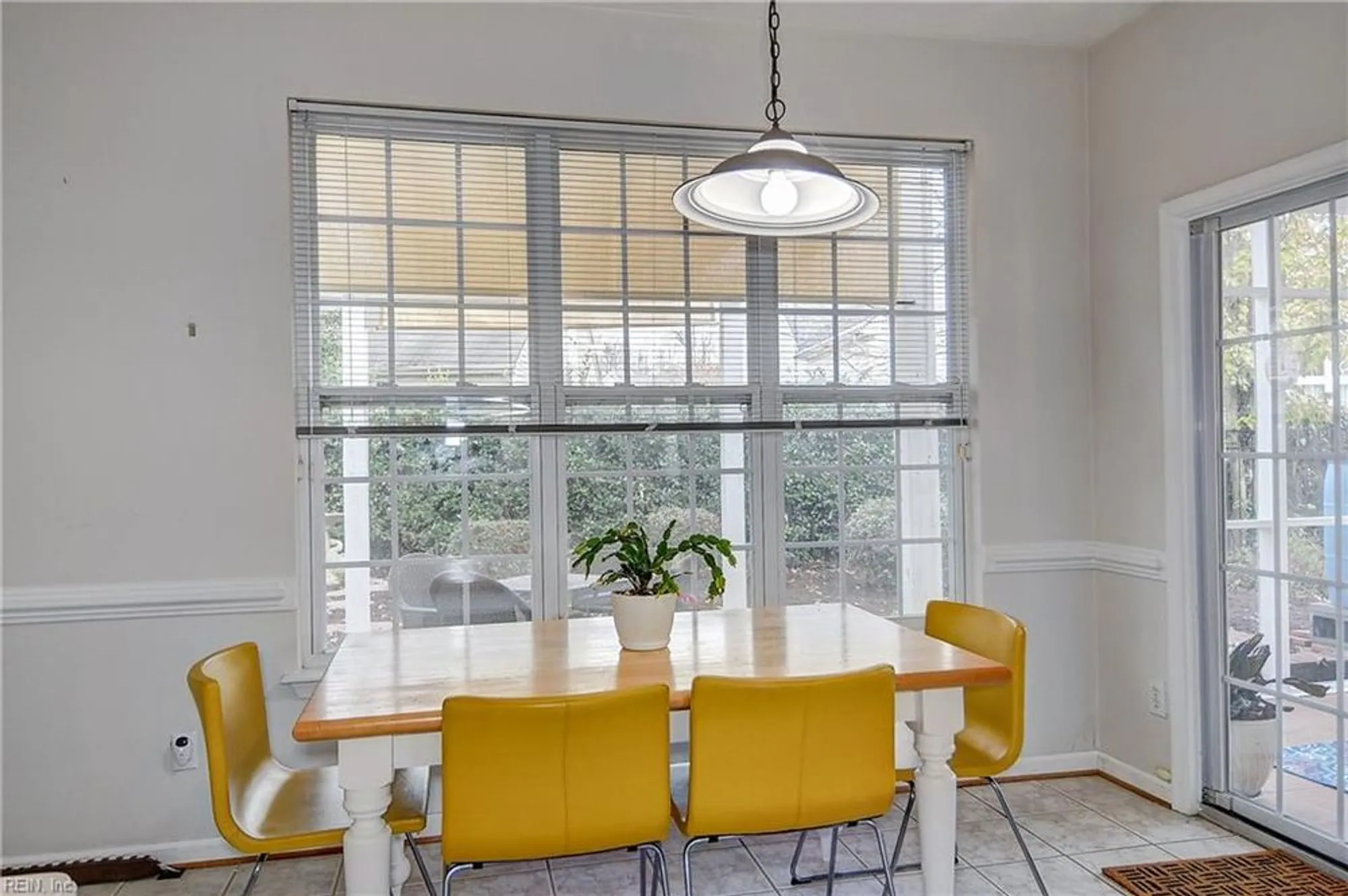 Property Slideshow image 20 of 49 | 3008 looking glass ct, Virginia Beach, VA, 23456