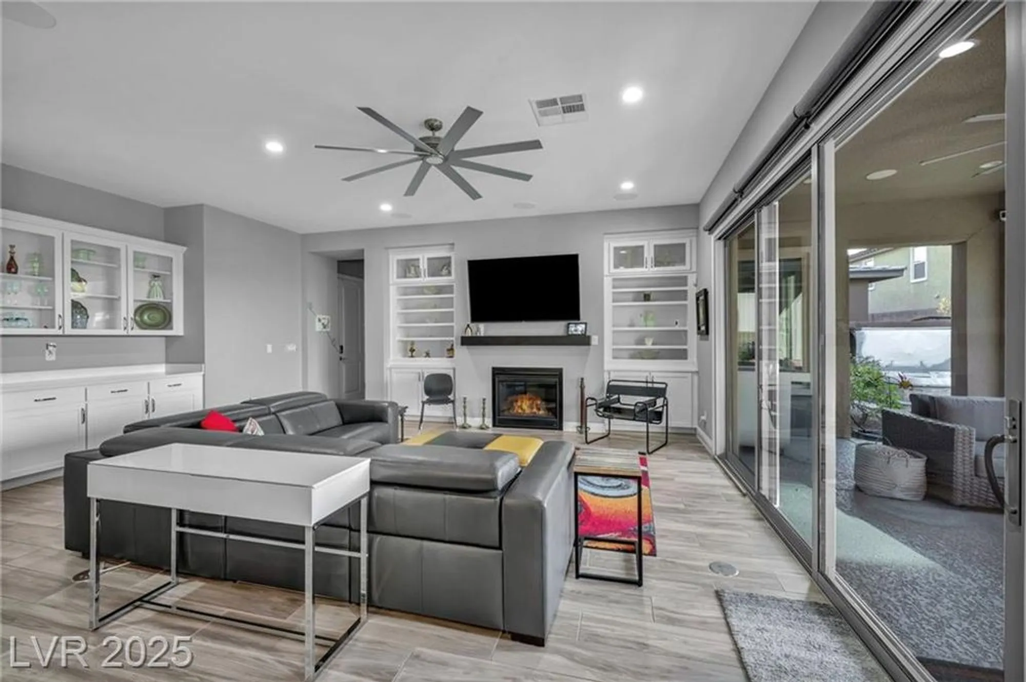 Property Slideshow image 11 of 87 | 9988 regency square ave, Las Vegas, NV, 89148