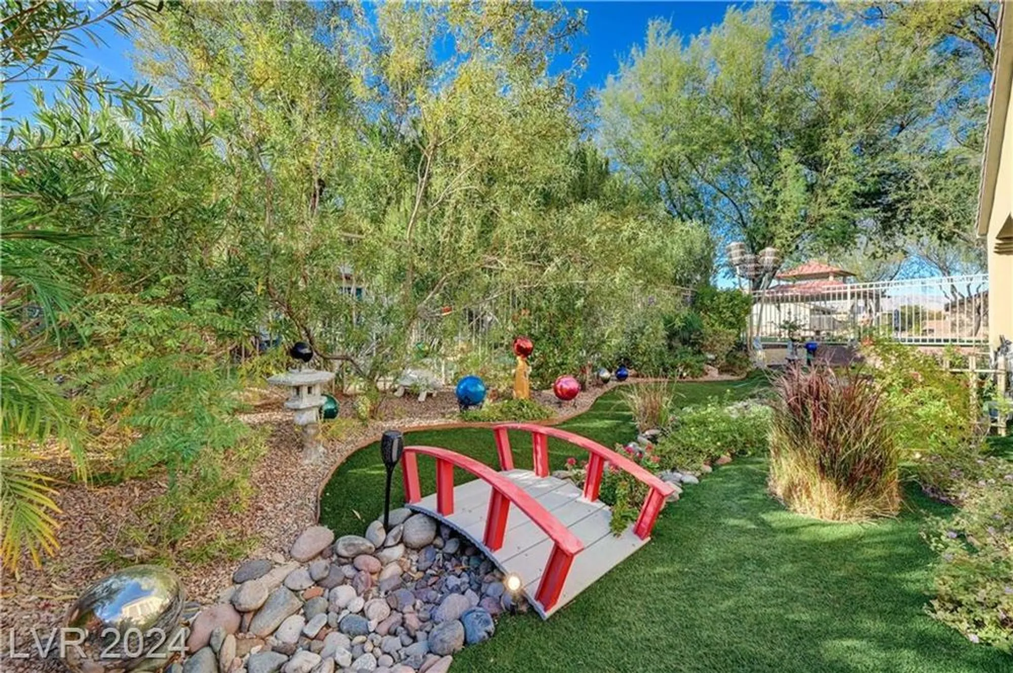 Property Slideshow image 56 of 86 | 5721 keystone crest st, North Las Vegas, NV, 89081