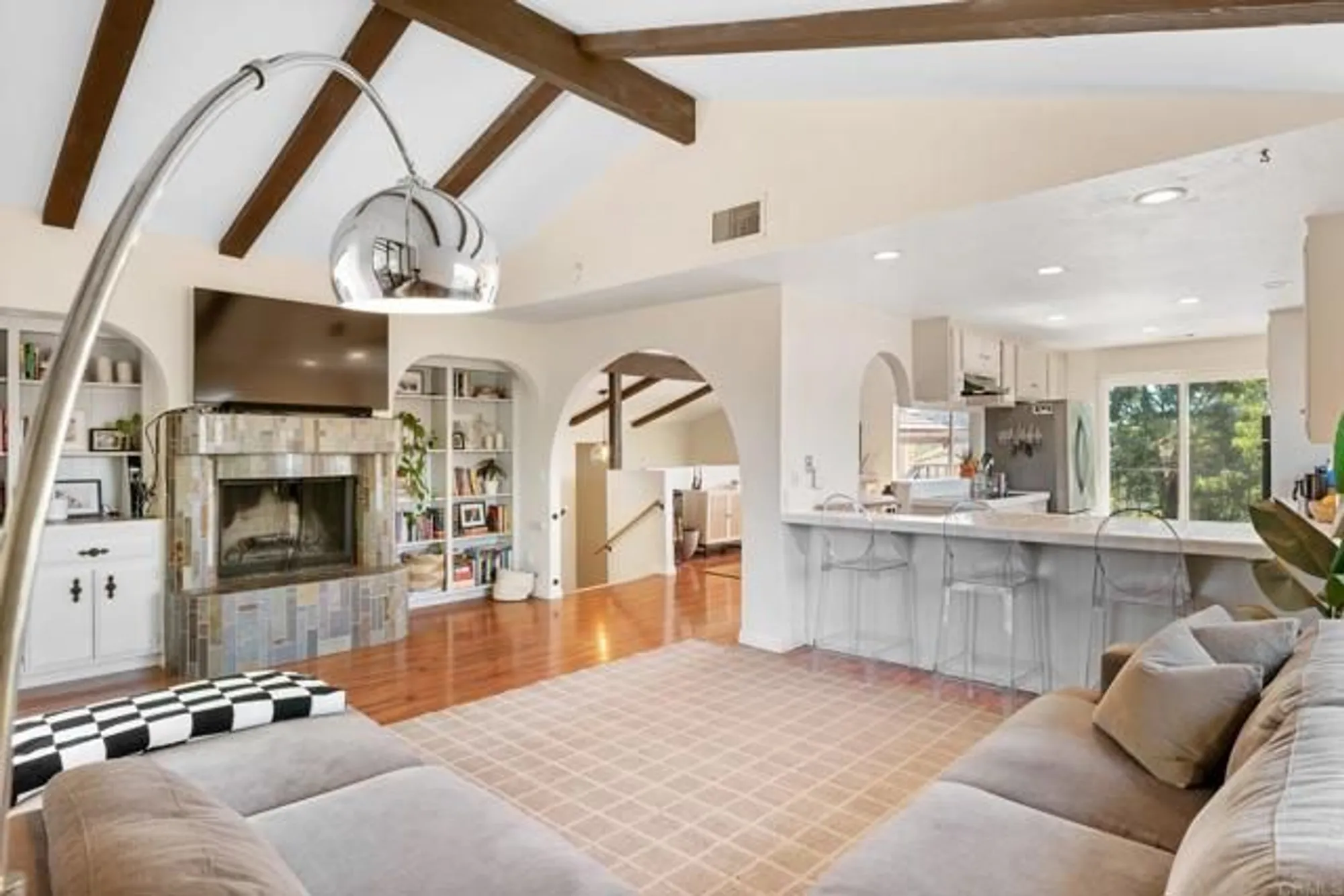 Property Slideshow image 2 of 53 | 10512 moon view way, Escondido, CA, 92026