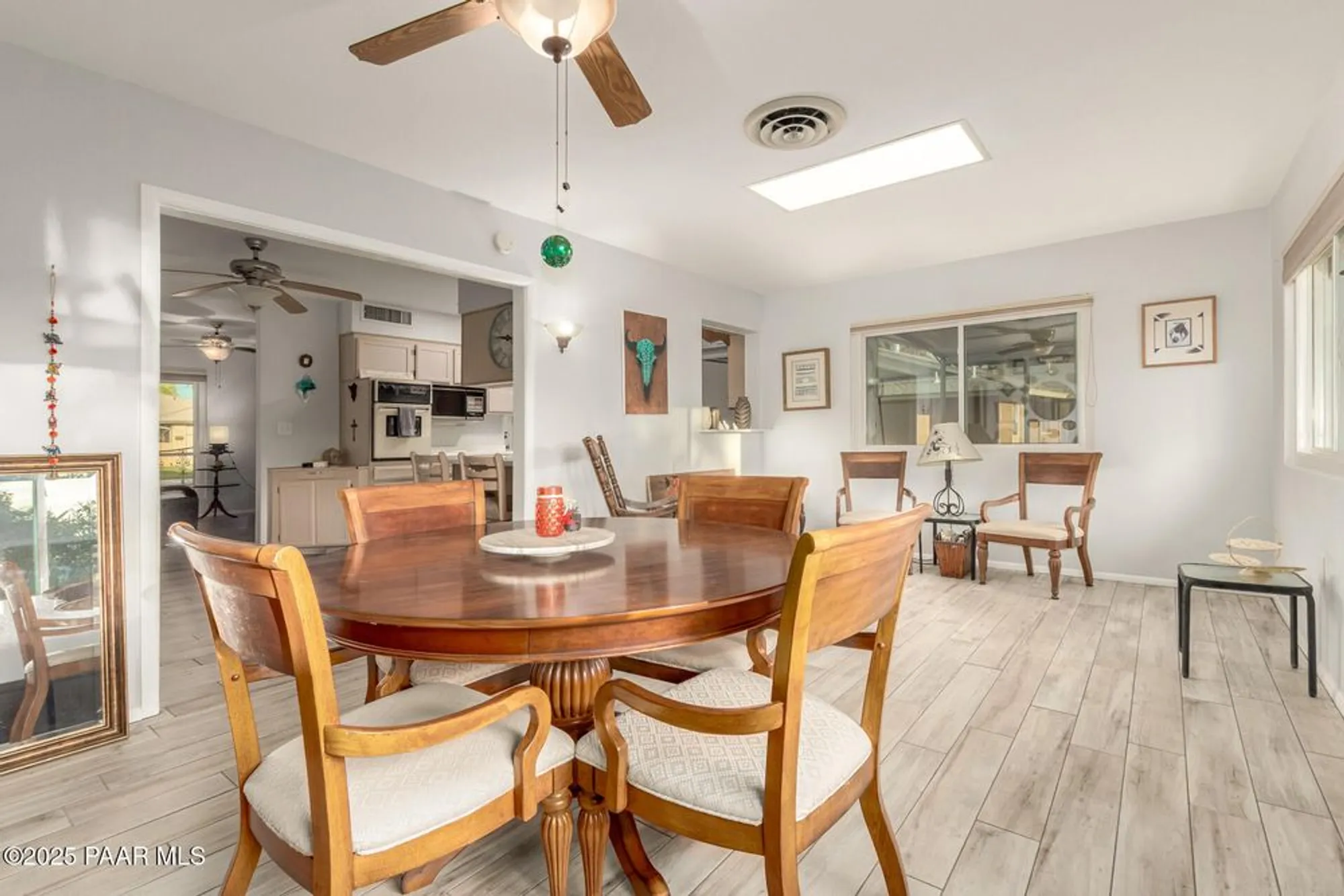 Property Slideshow image 13 of 29 | 10213 w kingswood cir, Sun City, AZ, 85351