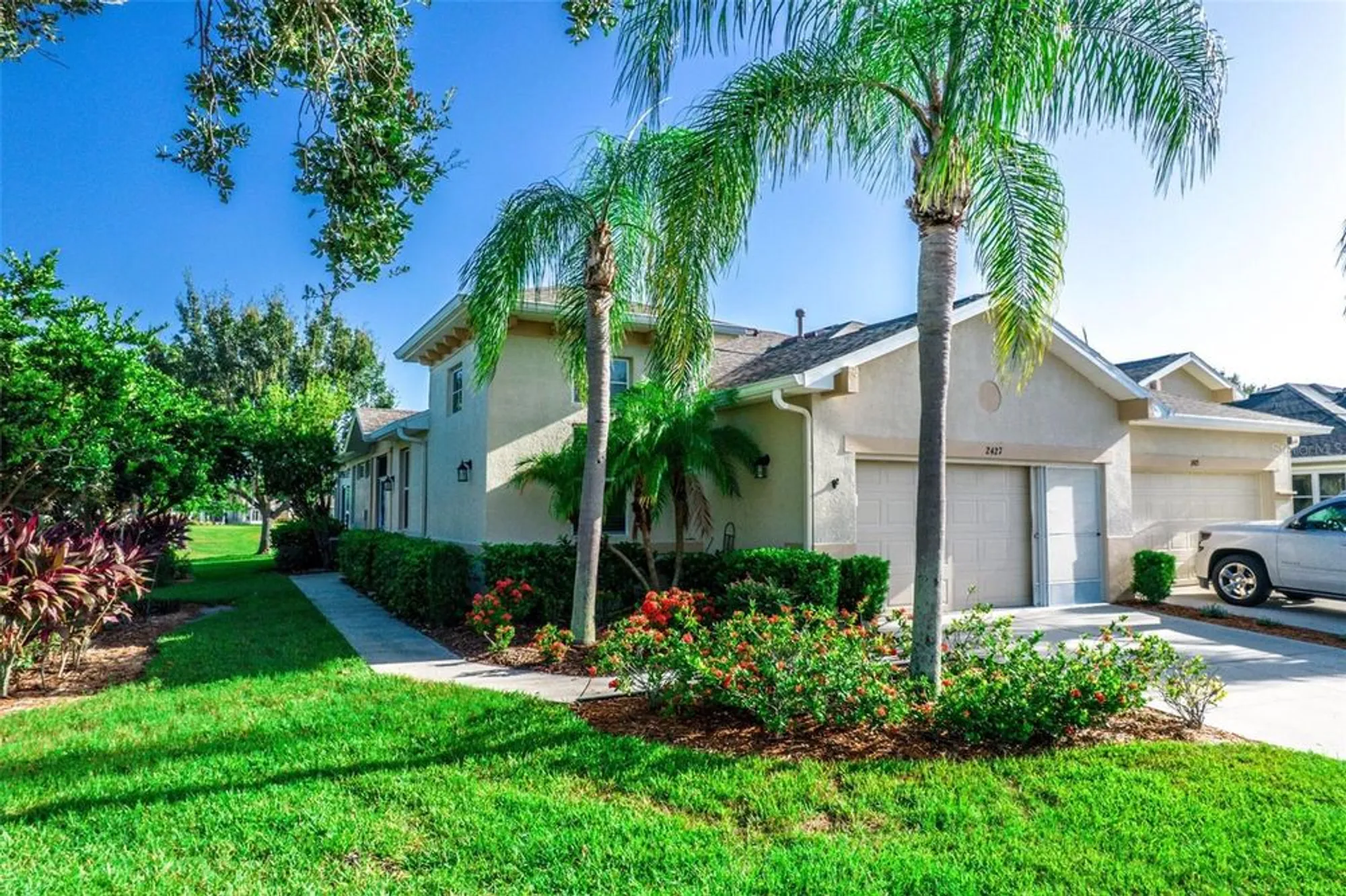 Property Slideshow image 1 of 39 | 2427 sifield greens way, Sun City Center, FL, 33573