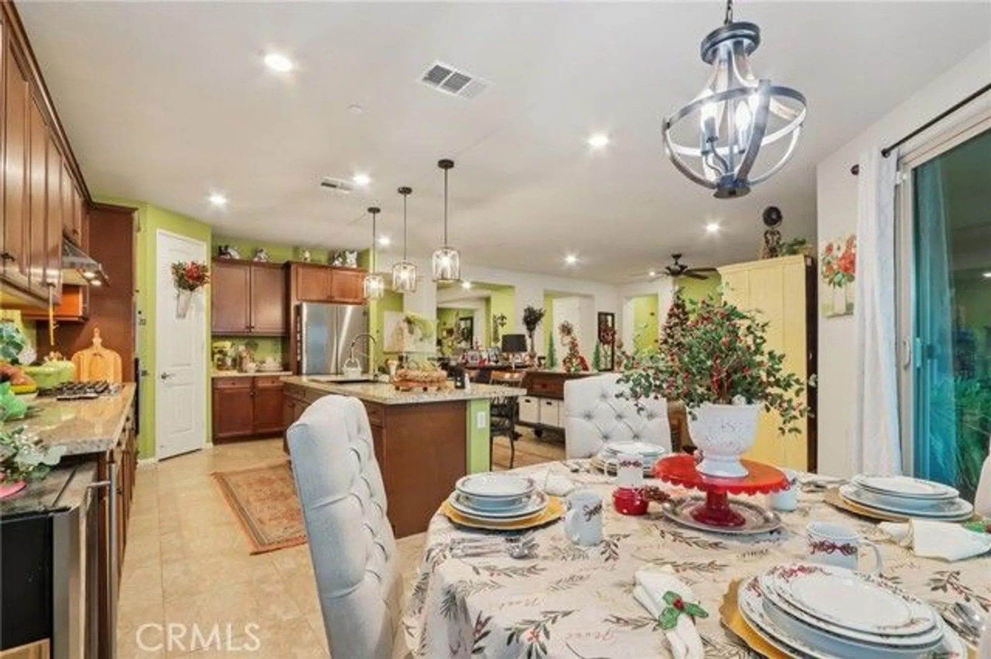 Property Slideshow image 22 of 75 | 1639 via simpatico, Hemet, CA, 92545