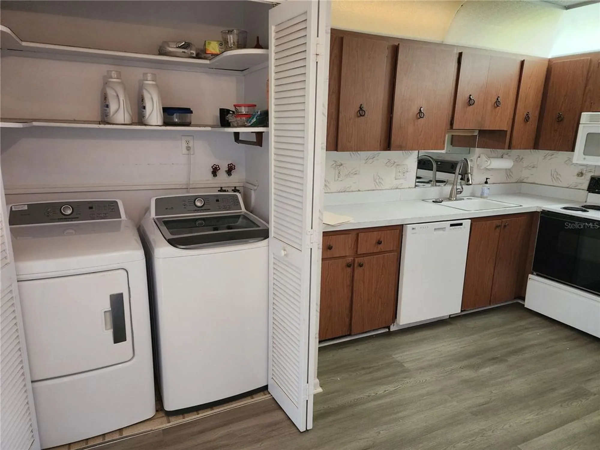 Property Slideshow image 11 of 20 | 3407 42nd st w # 3407, Bradenton, FL, 34205