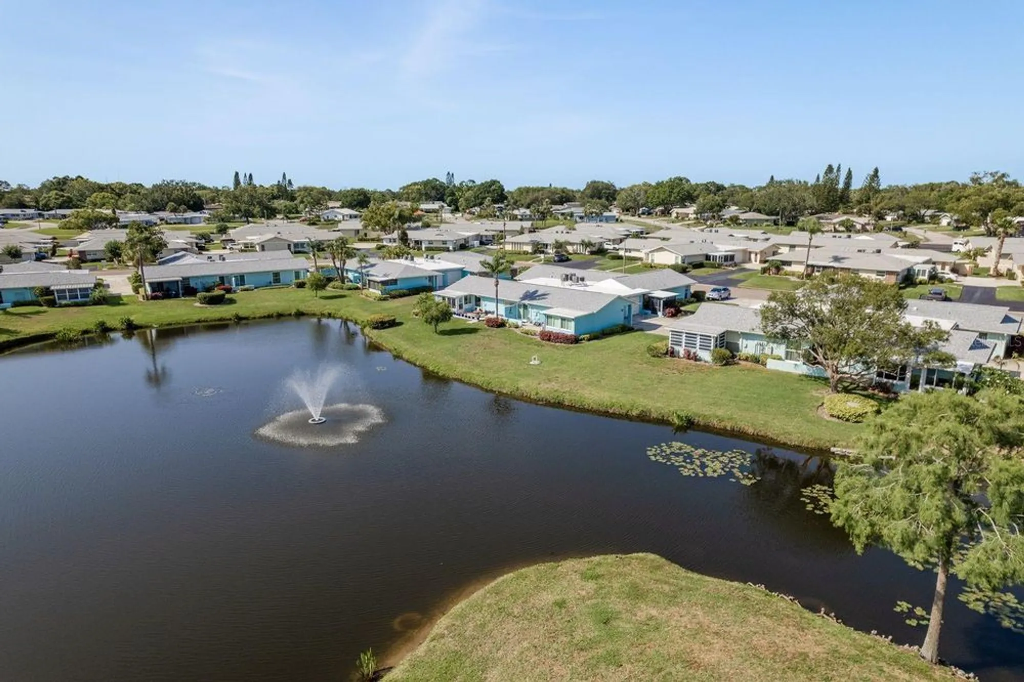 Property Slideshow image 38 of 55 | 2738 sherbrooke ln c, Palm Harbor, FL, 34684