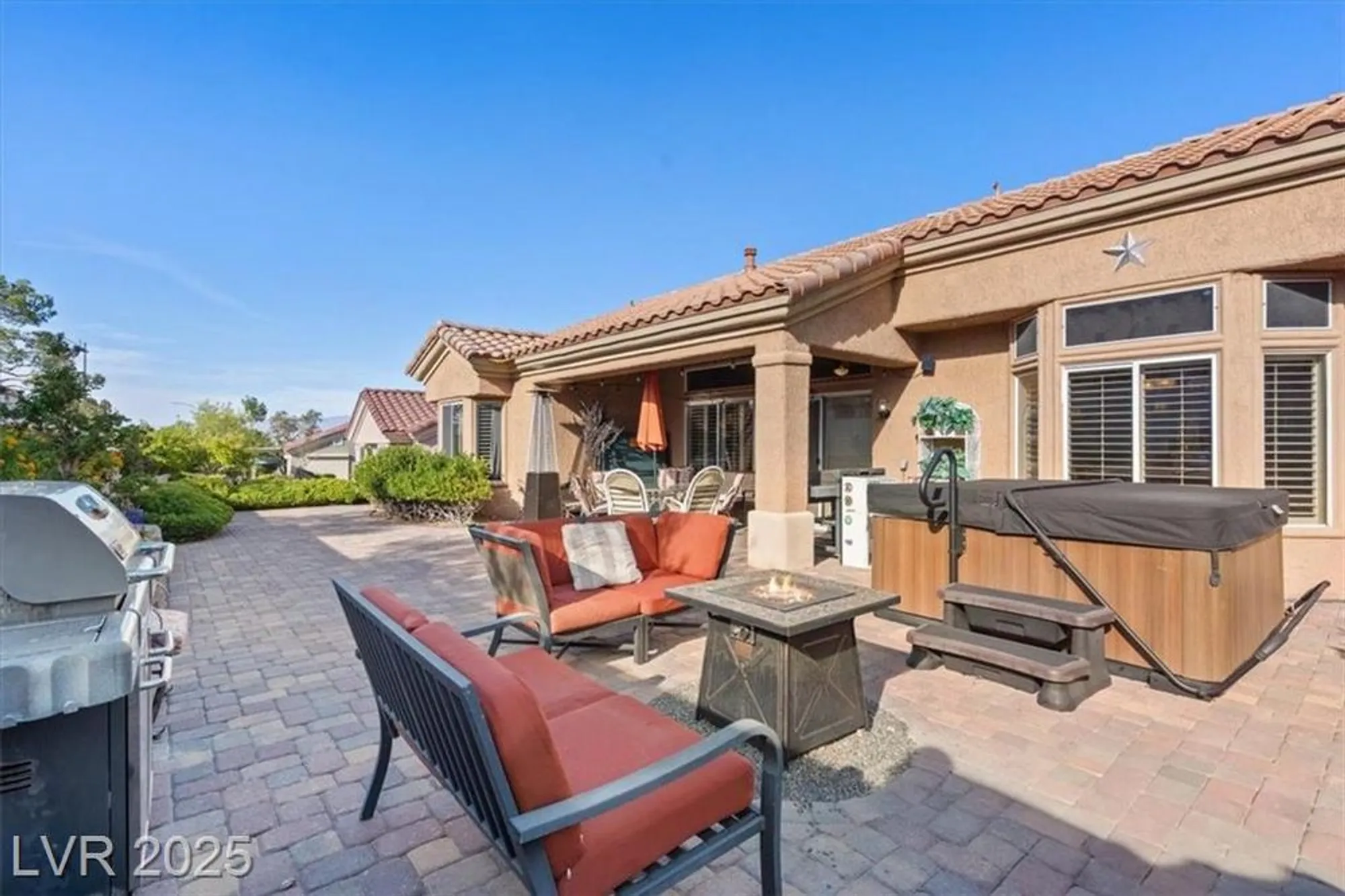 Property Slideshow image 28 of 37 | 2525 banora point dr, Las Vegas, NV, 89134