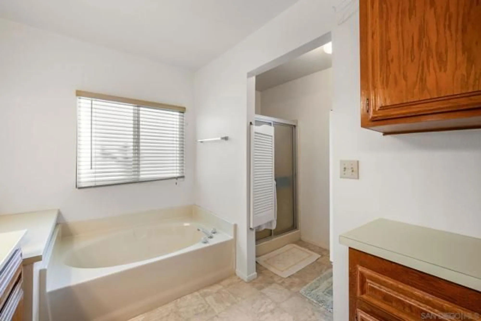 Property Slideshow image 20 of 29 | 2010 w san marcos blvd 90, San Marcos, CA, 92078