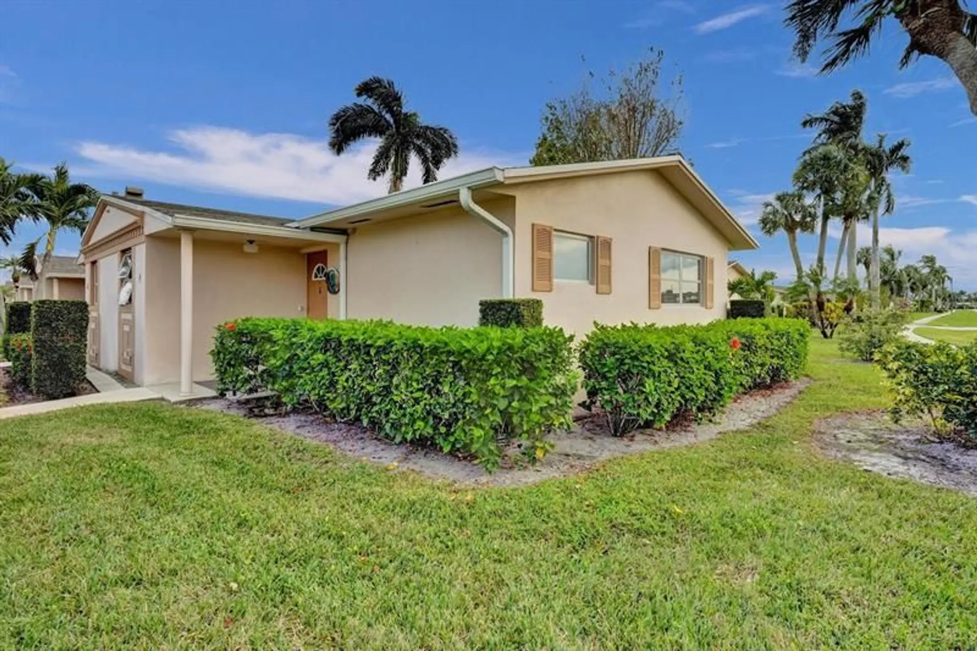 Property Slideshow image 49 of 58 | 2592 dudley dr a, West Palm Beach, FL, 33415