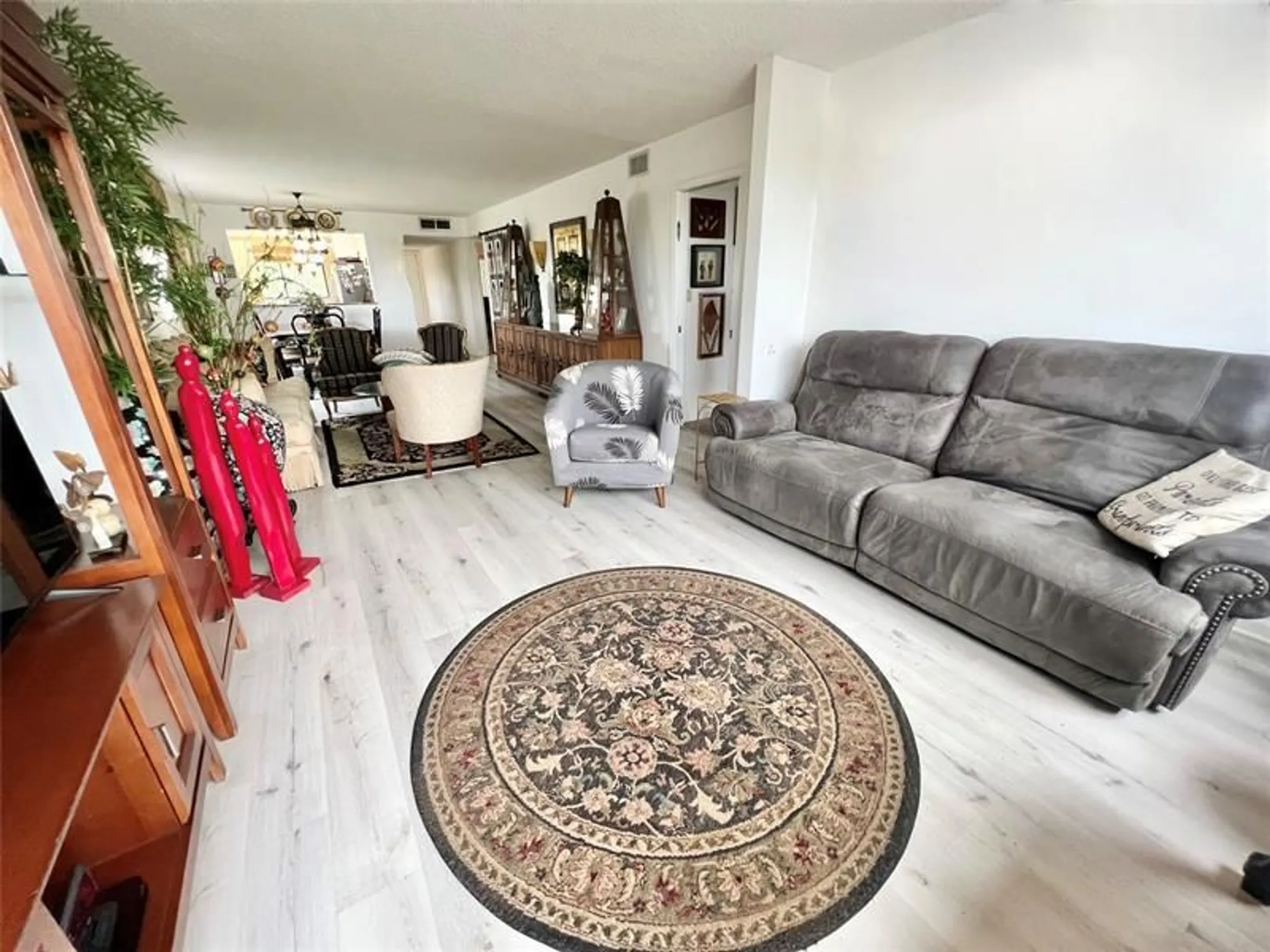 Property Slideshow image 12 of 21 | 10842 w clairmont cir # 310, Tamarac, FL, 33321