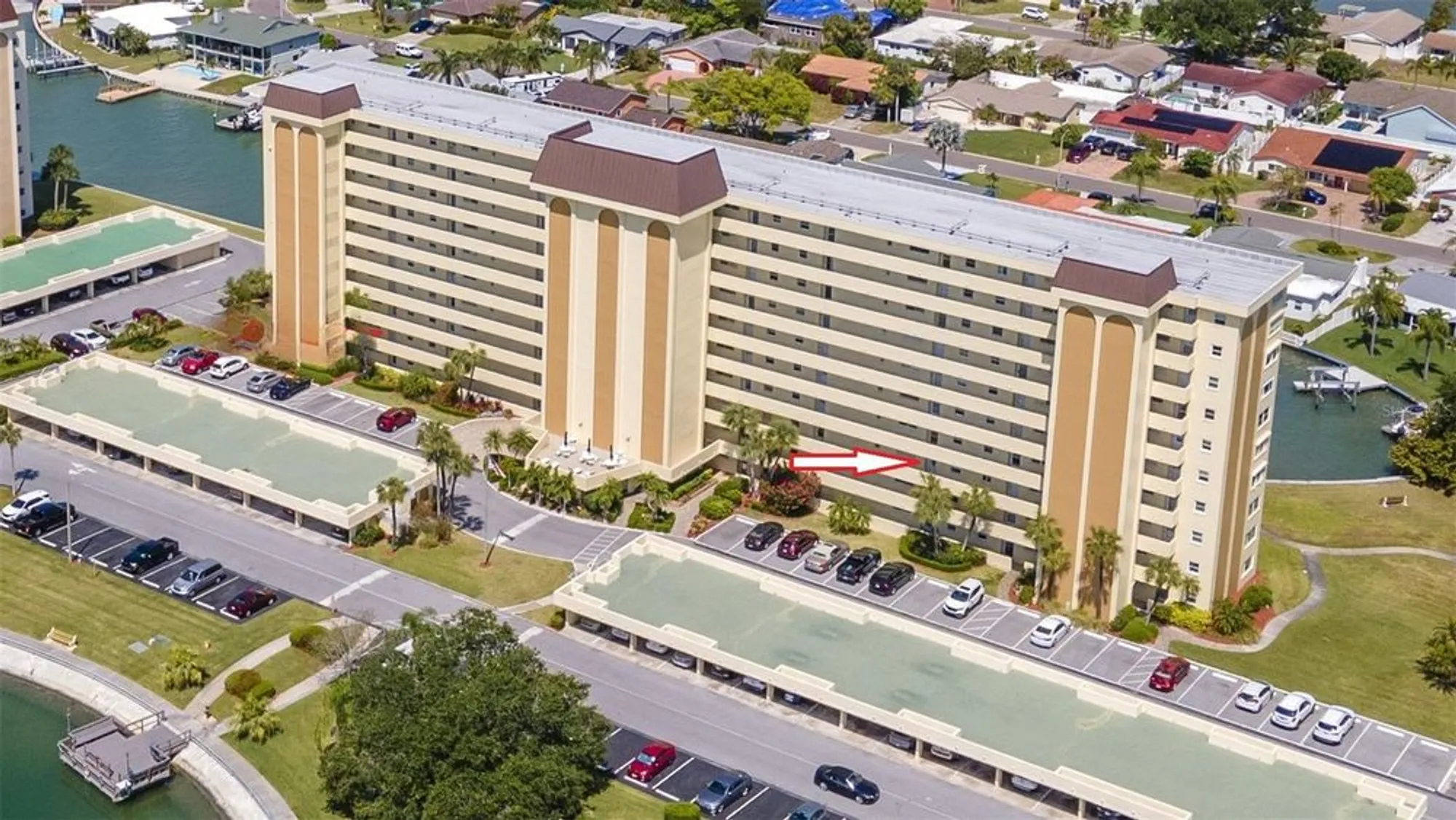 Property Slideshow image 2 of 32 | 4725 cove cir apt 309, Saint Petersburg, FL, 33708