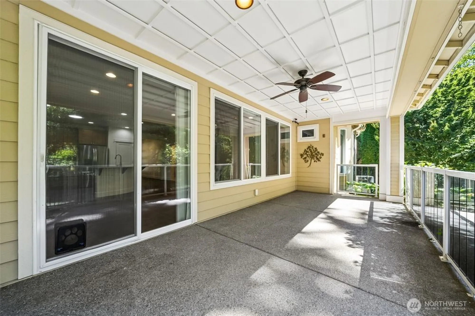 Property Slideshow image 29 of 35 | 14714 knoll park ct, Bonney Lake, WA, 98391