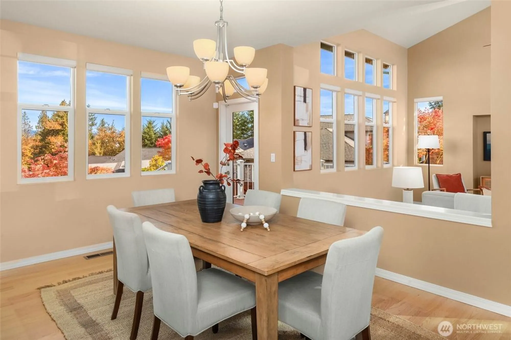 Property Slideshow image 7 of 25 | 12429 243rd pl, Redmond, WA, 98053