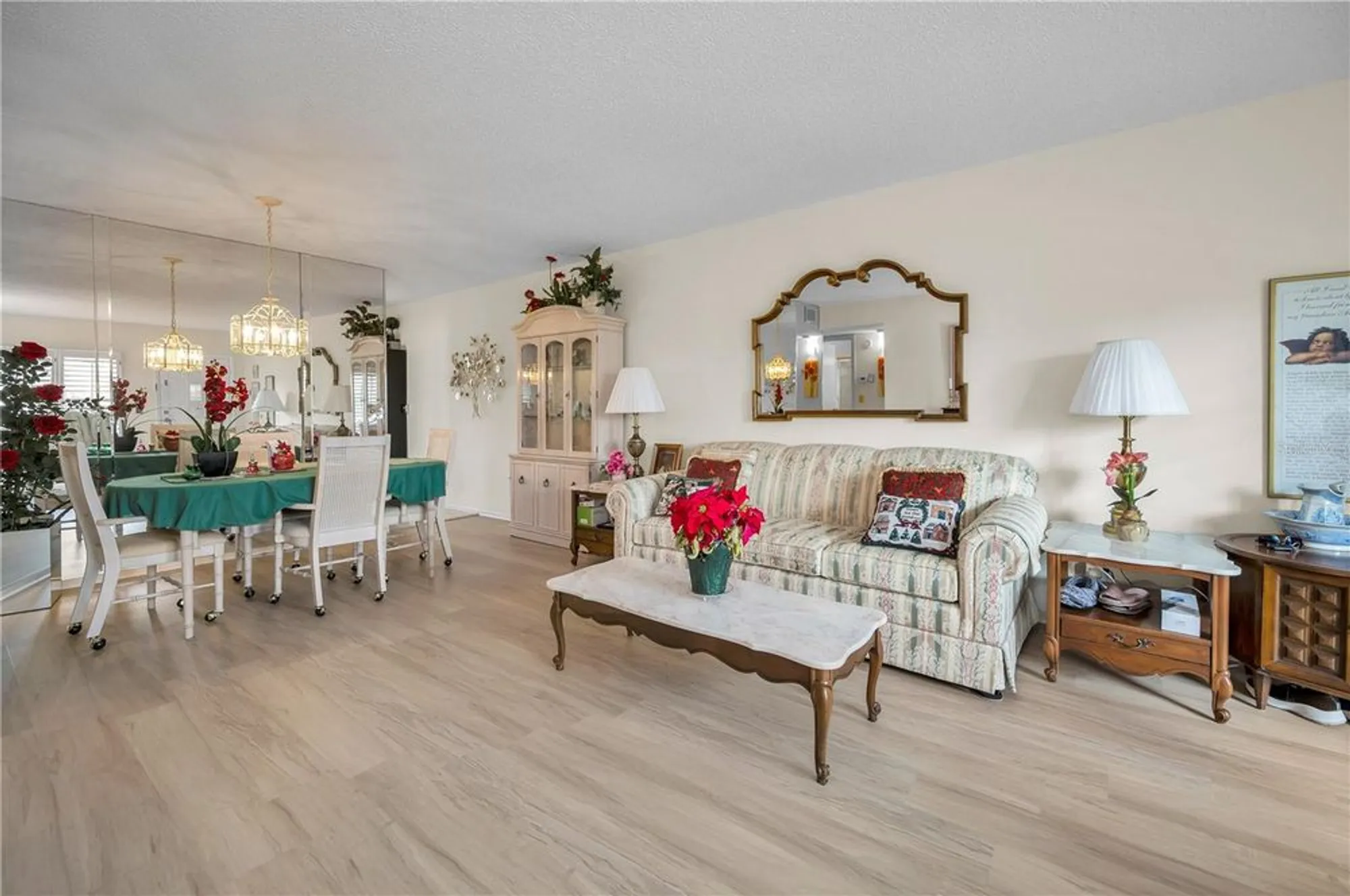Property Slideshow image 7 of 74 | 2358 ecuadorian way 52, Clearwater, FL, 33763