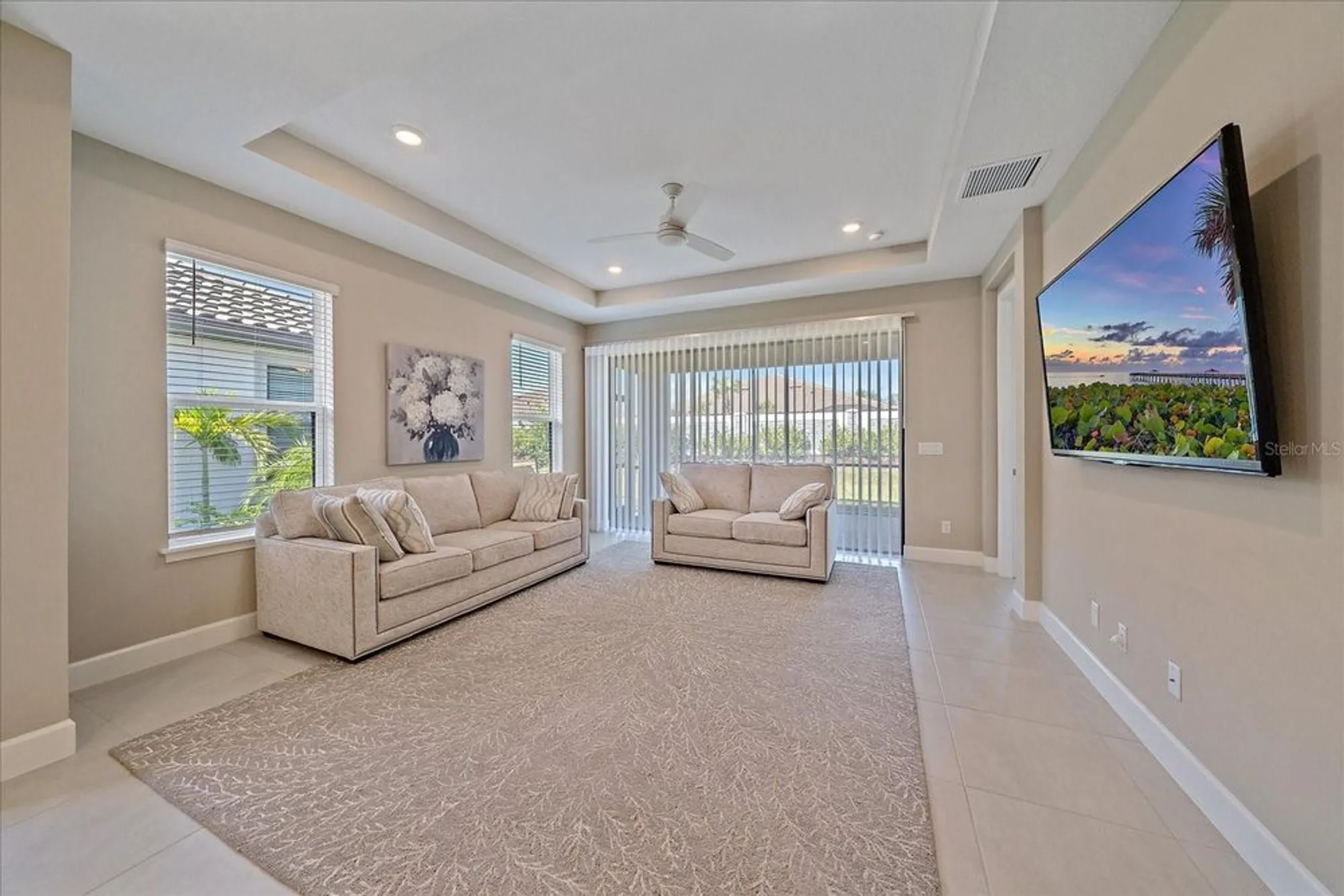 Property Slideshow image 14 of 38 | 6120 plateau ct, Bradenton, FL, 34203