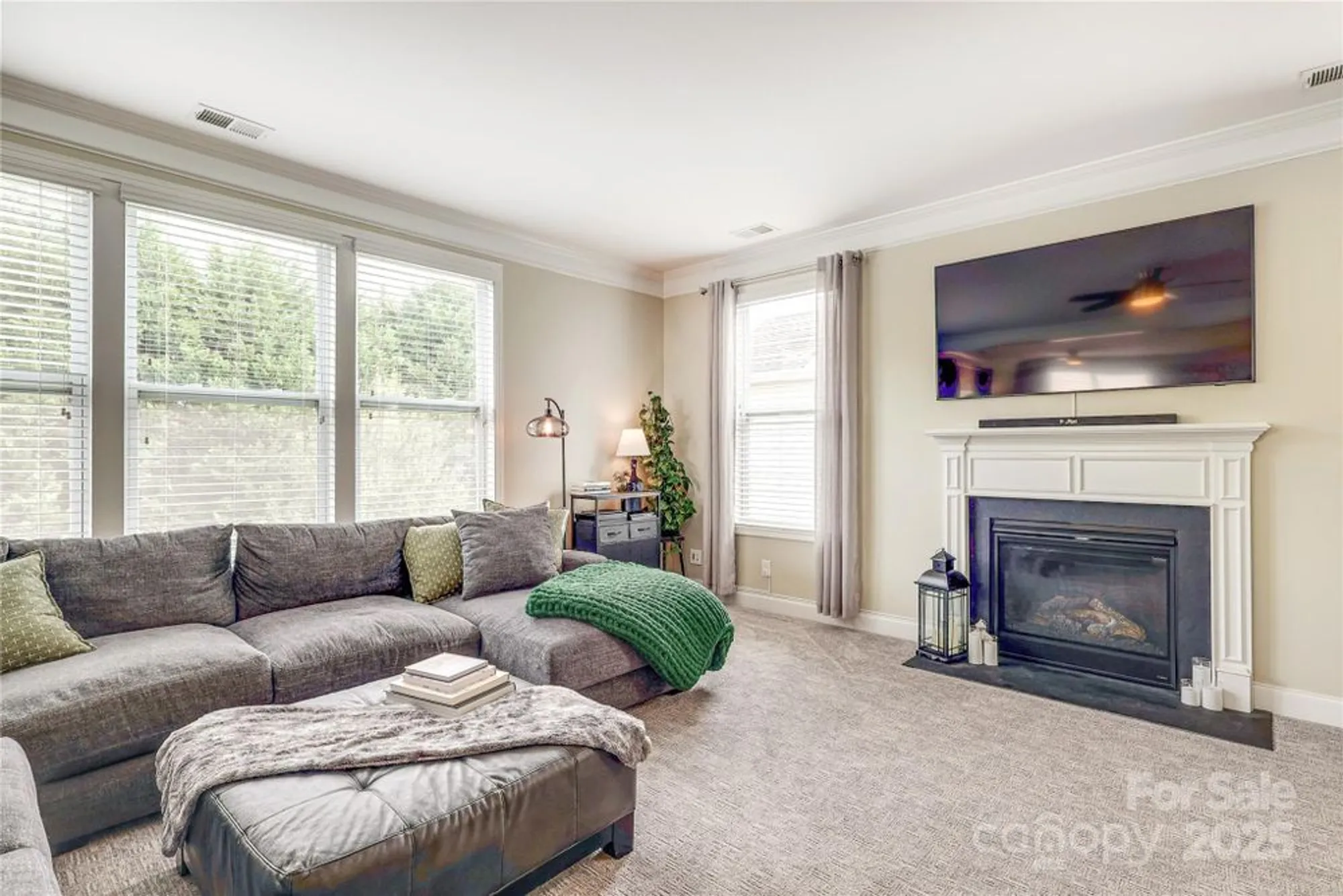 Property Slideshow image 11 of 46 | 5015 el molino dr, Charlotte, NC, 28214