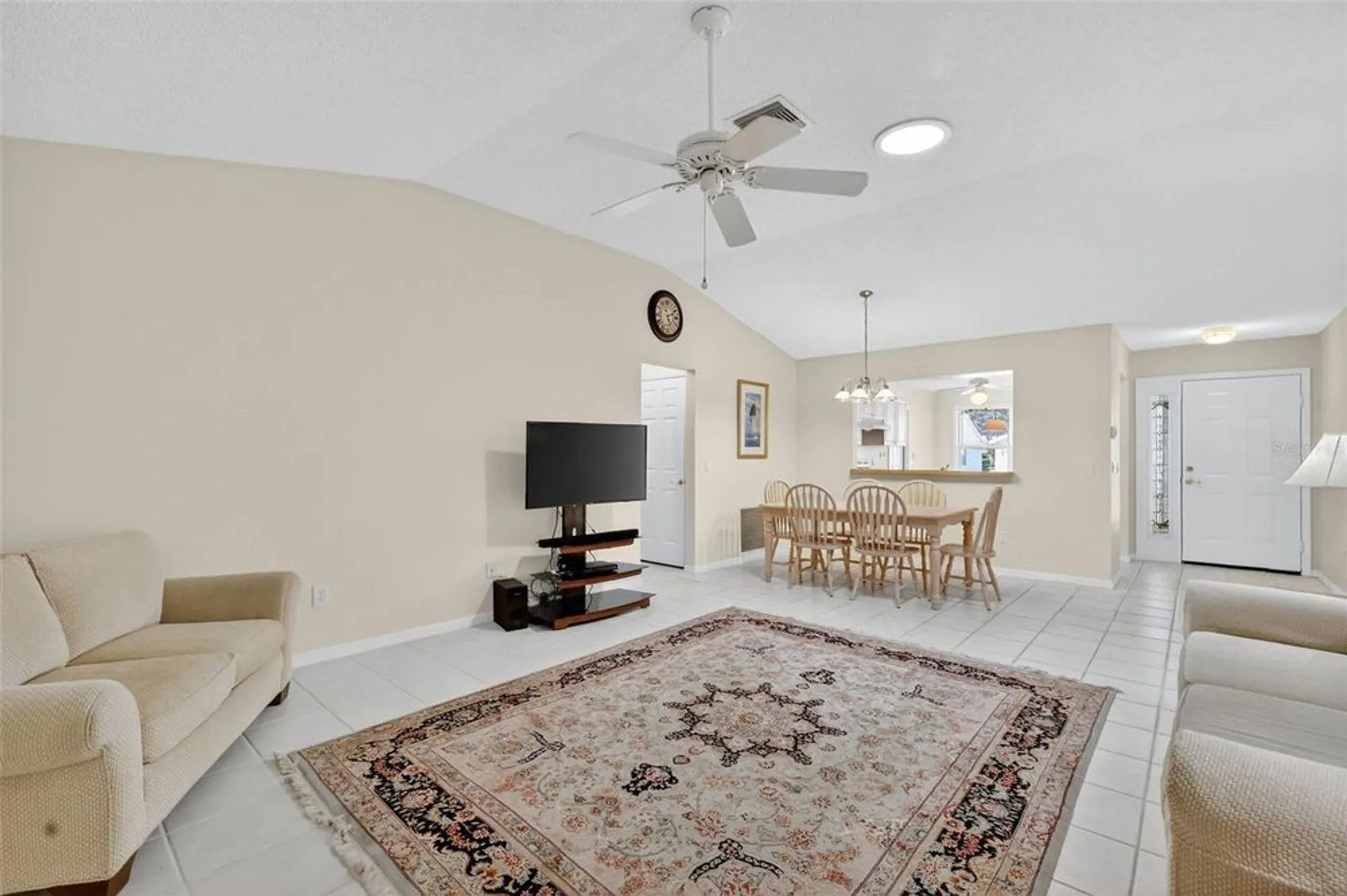 Property Slideshow image 13 of 36 | 1402 navarro ct, The Villages, FL, 32159