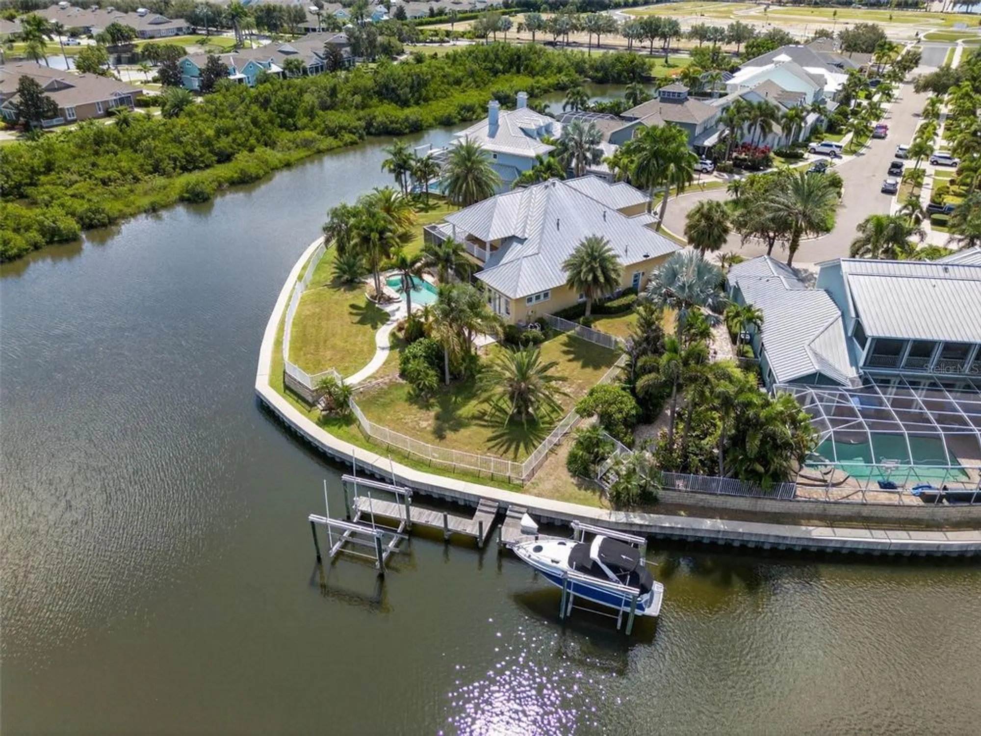 Property Slideshow image 44 of 56 | 5617 seagrass pl, Apollo Beach, FL, 33572