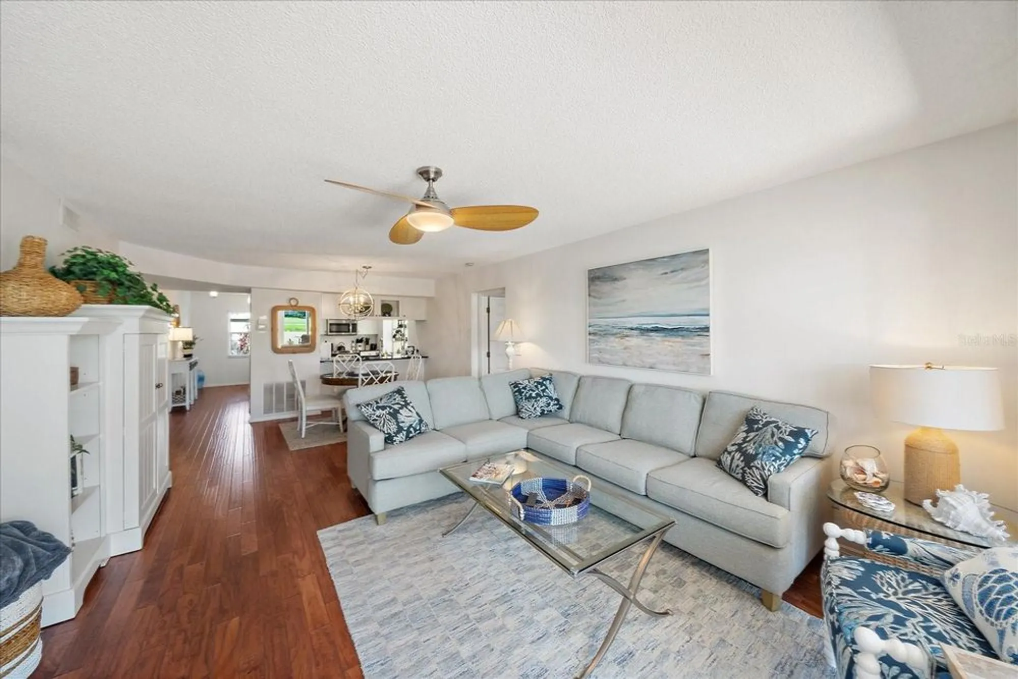 Property Slideshow image 15 of 76 | 425 cerromar ter 359, Venice, FL, 34293