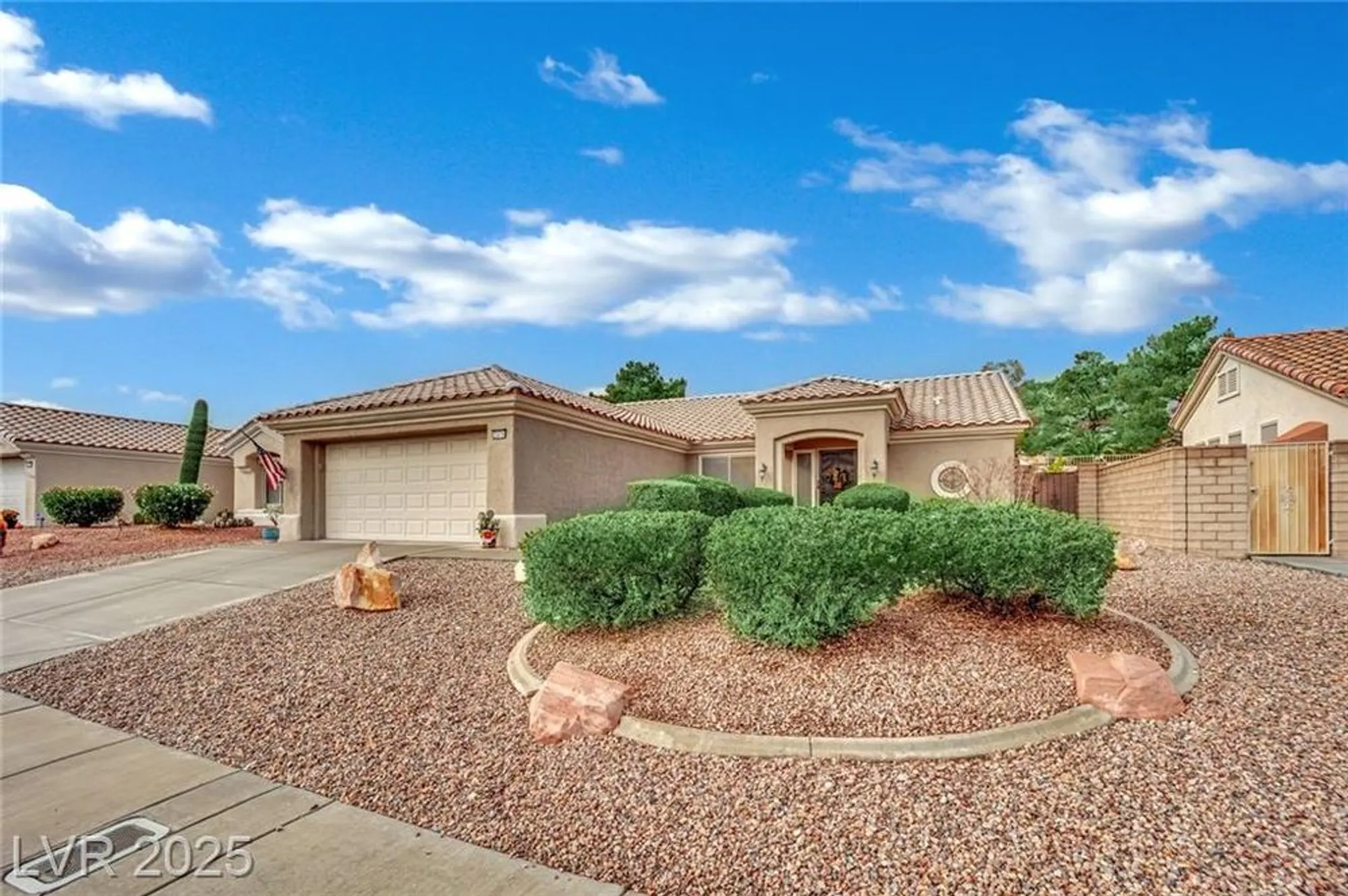 Property Slideshow image 2 of 28 | 2409 indigo valley st, Las Vegas, NV, 89134