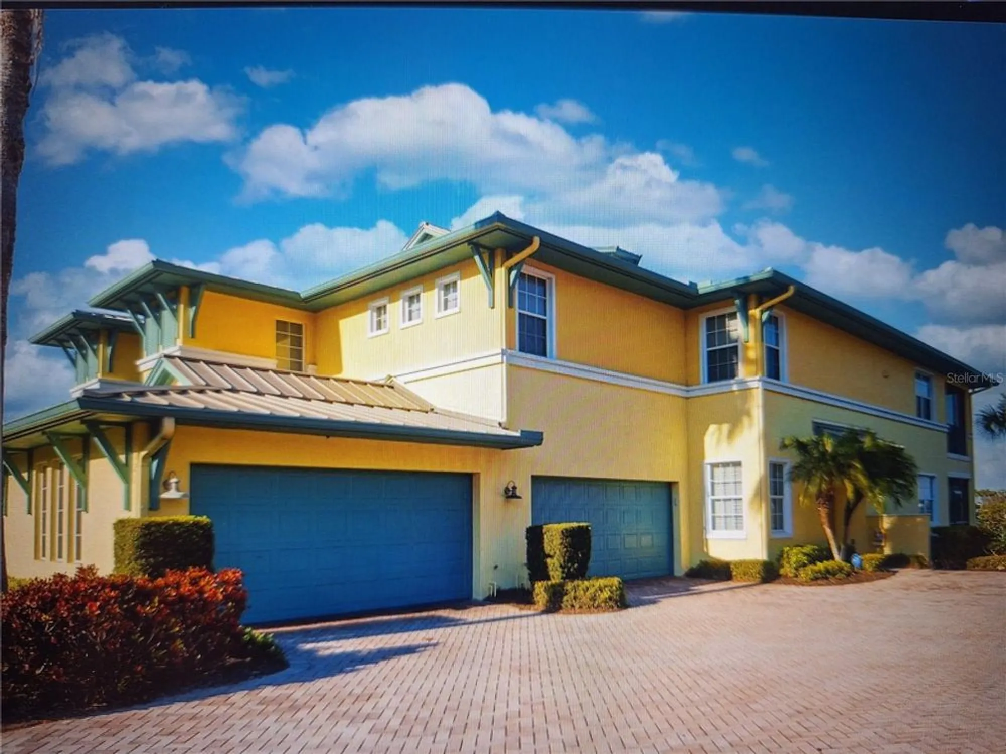 Property Slideshow image 4 of 78 | 1121 riverscape st, Bradenton, FL, 34208