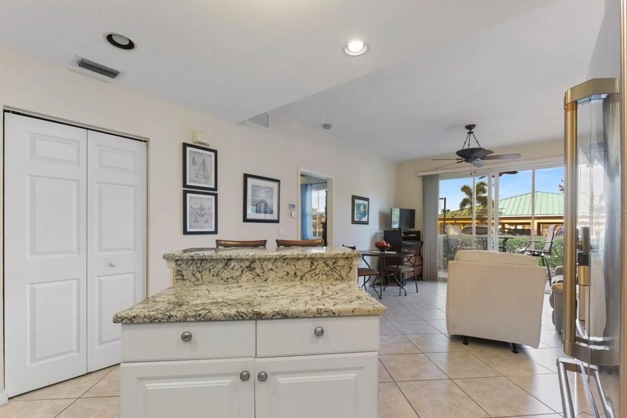 Property Slideshow image 9 of 44 | 2060 matecumbe key rd unit 2107, Punta Gorda, FL, 33955