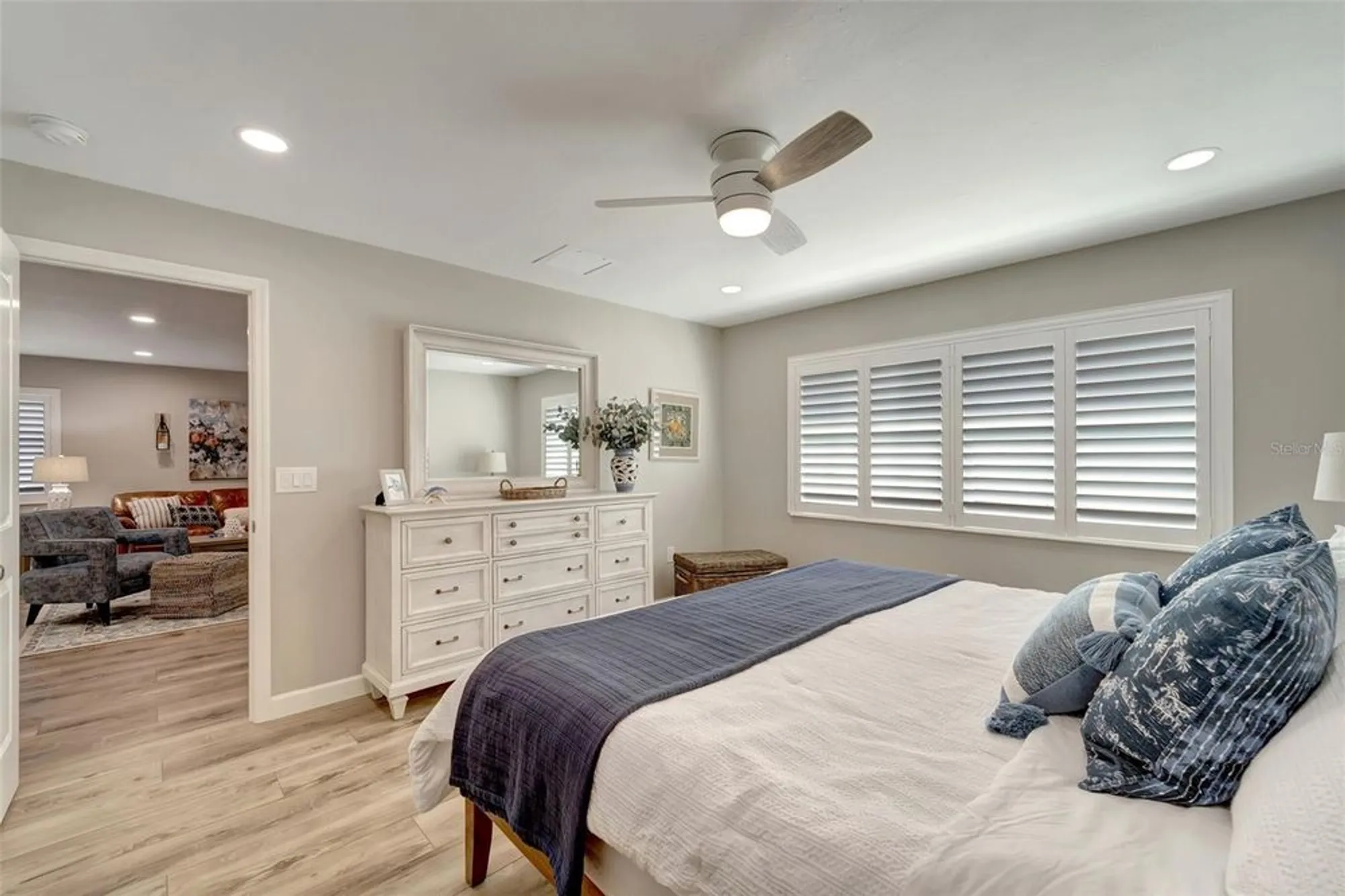 Property Slideshow image 19 of 36 | 3546 auburn ct 240, Sarasota, FL, 34231