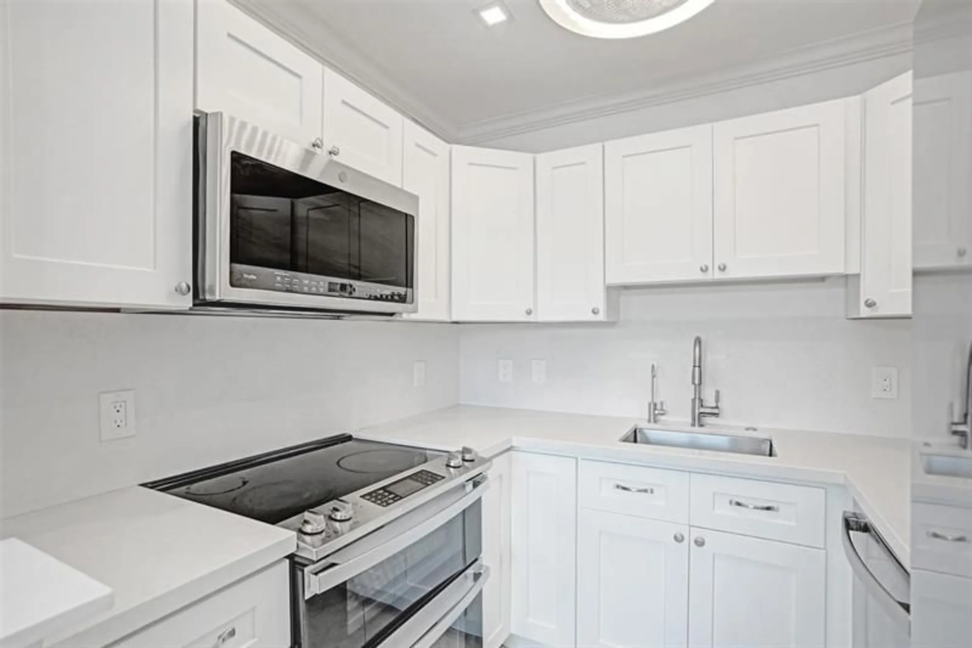 Property Slideshow image 29 of 49 | 1001 n riverside dr 304, Pompano Beach, FL, 33062