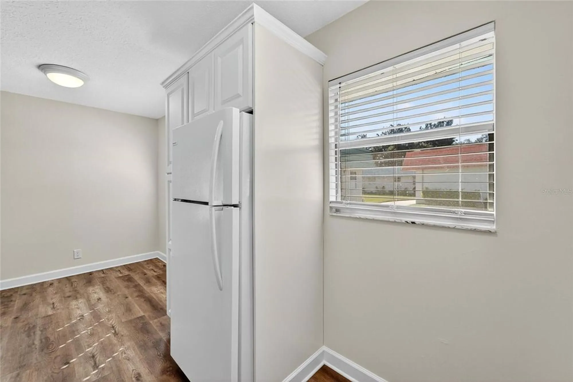 Property Slideshow image 9 of 28 | 1802 bedford ln 12, Sun City Center, FL, 33573