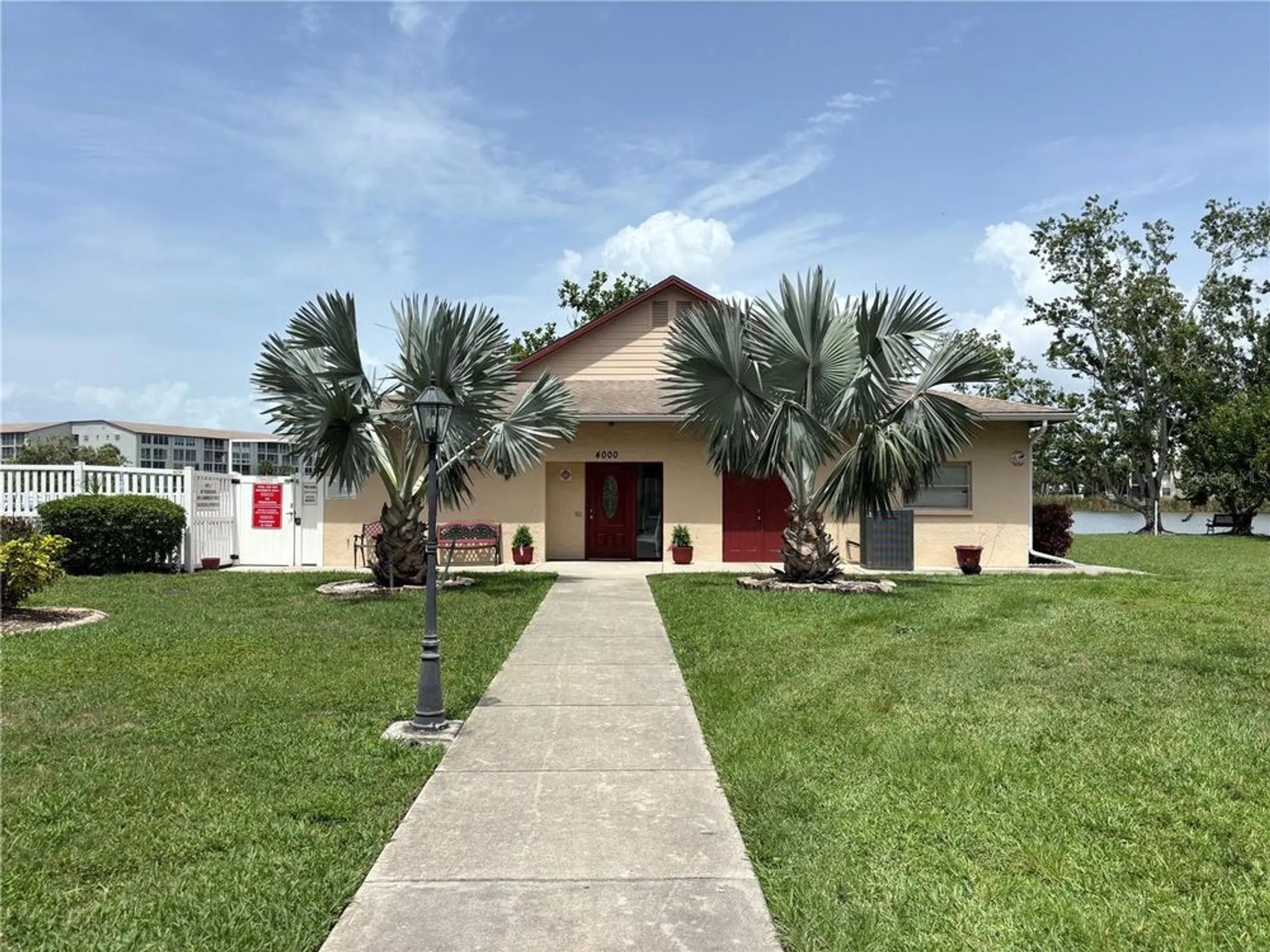 Property Slideshow image 20 of 22 | 3951 lake bayshore dr f408, Bradenton, FL, 34205