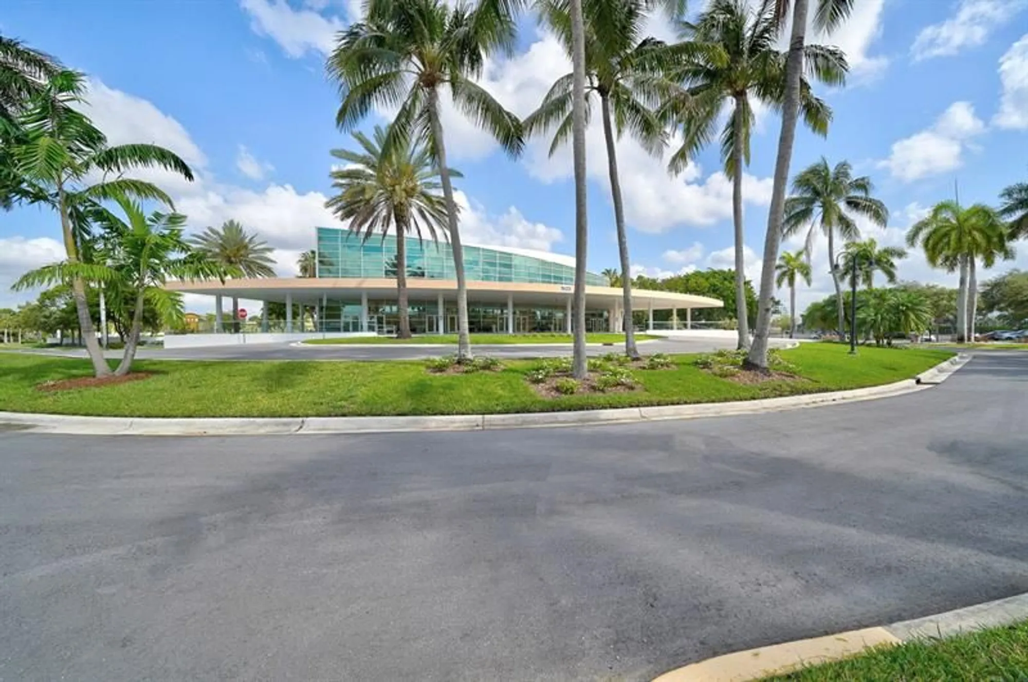 Property Slideshow image 47 of 56 | 7445 fairfax dr 209, Tamarac, FL, 33321