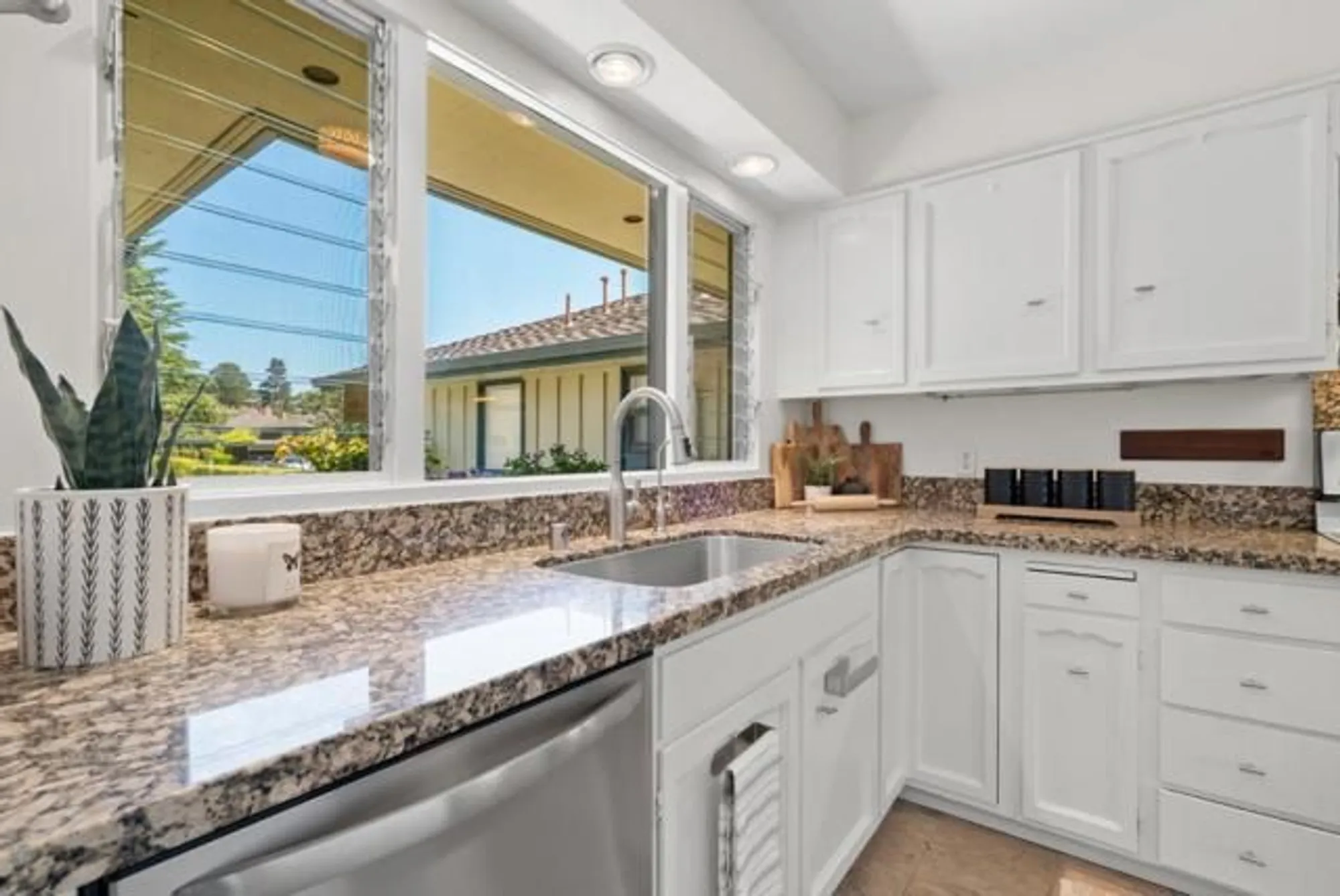 Property Slideshow image 15 of 44 | 115 del mesa carmel, Carmel, CA, 93923
