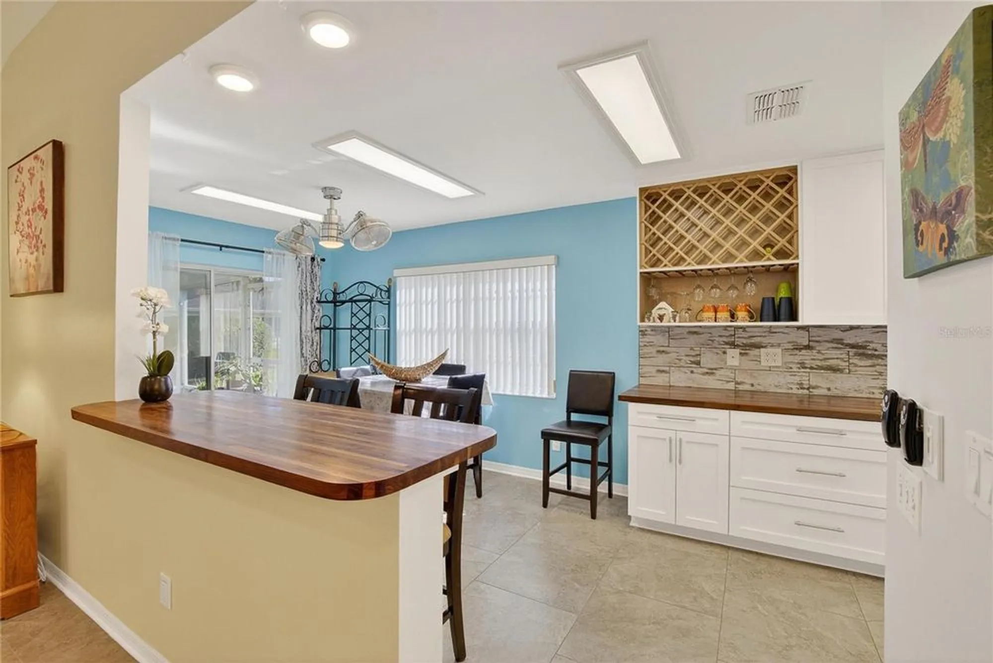 Property Slideshow image 27 of 51 | 804 mccallister ave, Sun City Center, FL, 33573