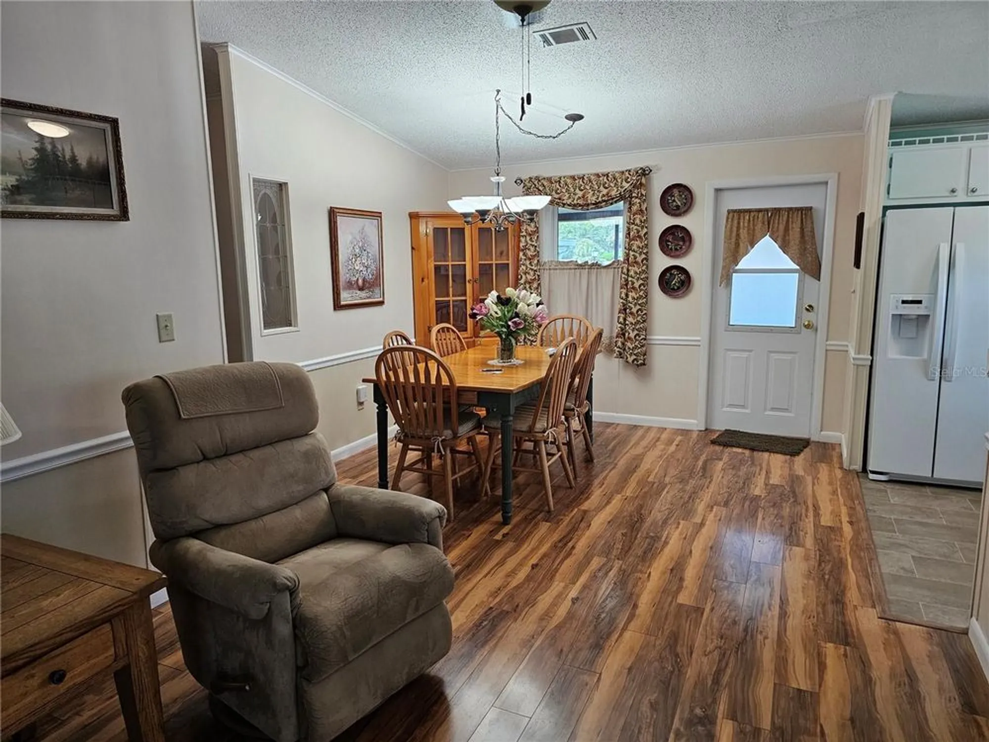 Property Slideshow image 5 of 13 | 1003 parker pl, The Villages, FL, 32159