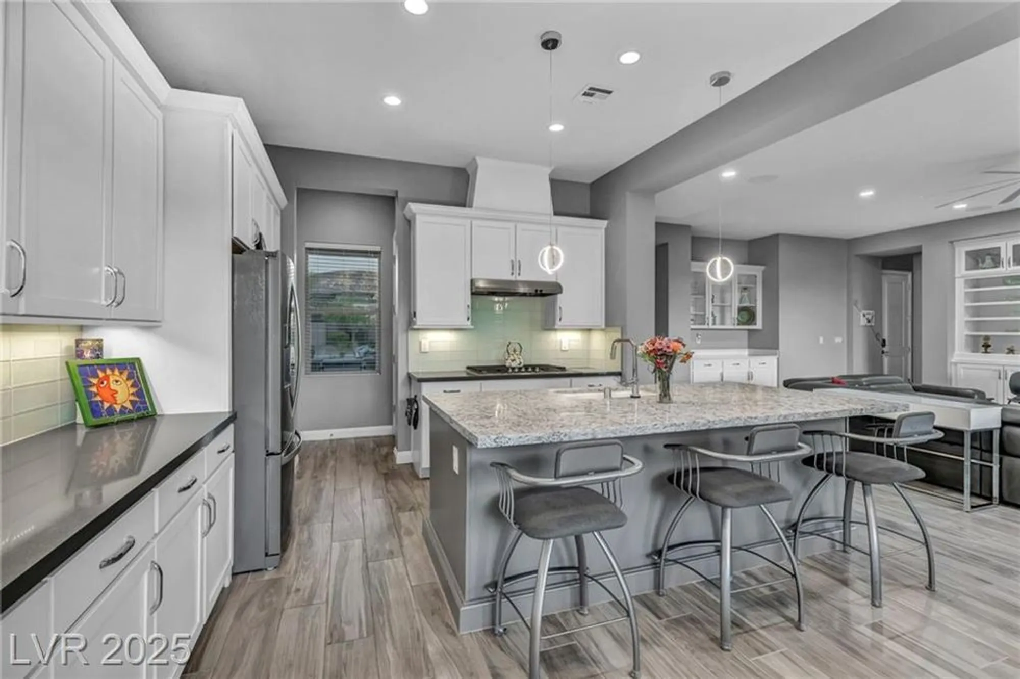 Property Slideshow image 19 of 87 | 9988 regency square ave, Las Vegas, NV, 89148